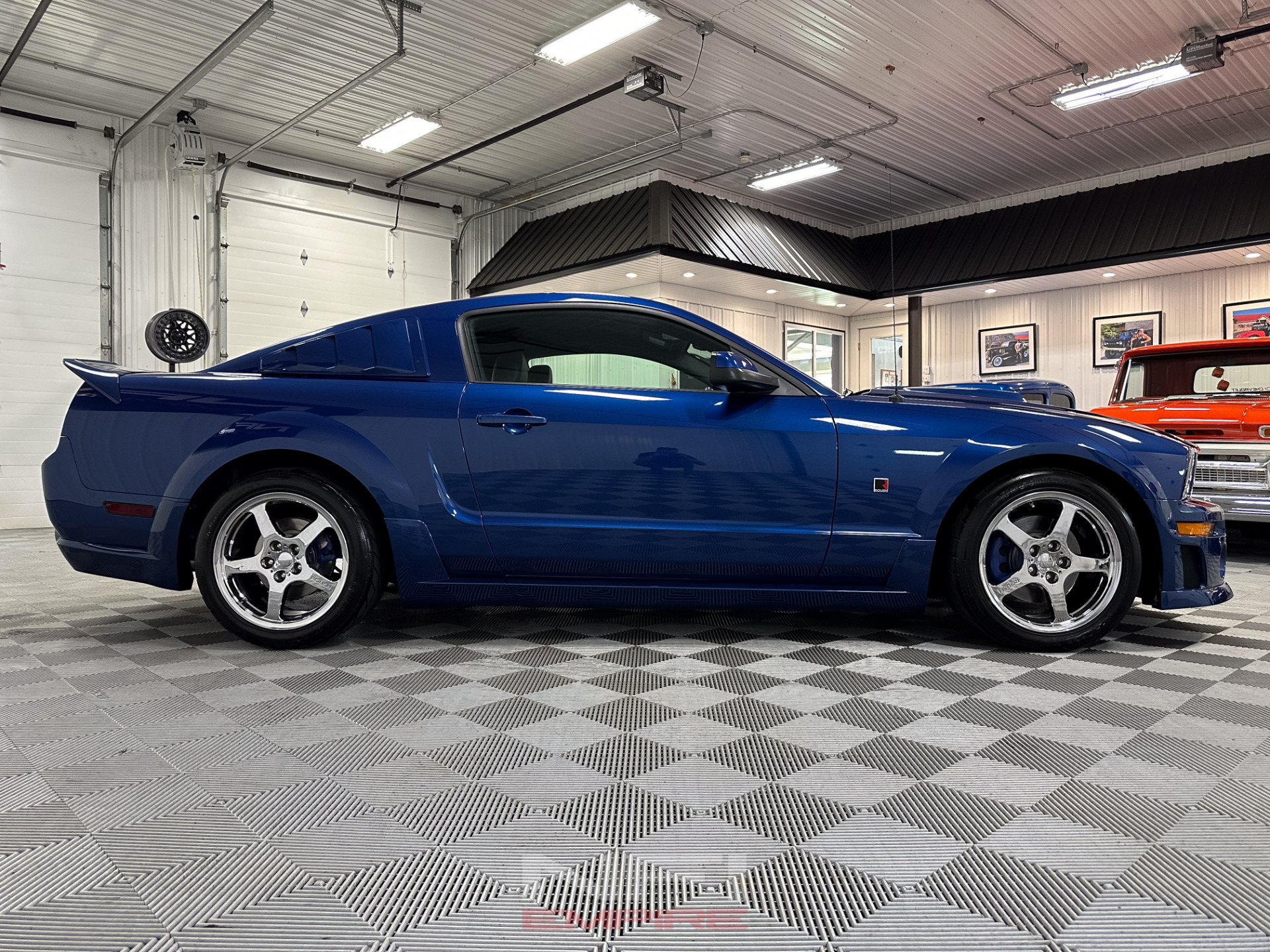 2006 Ford Mustang 17