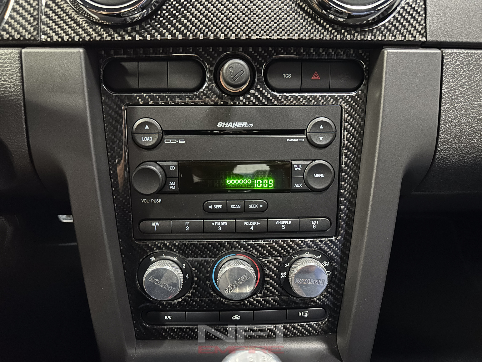 2006 Ford Mustang 26
