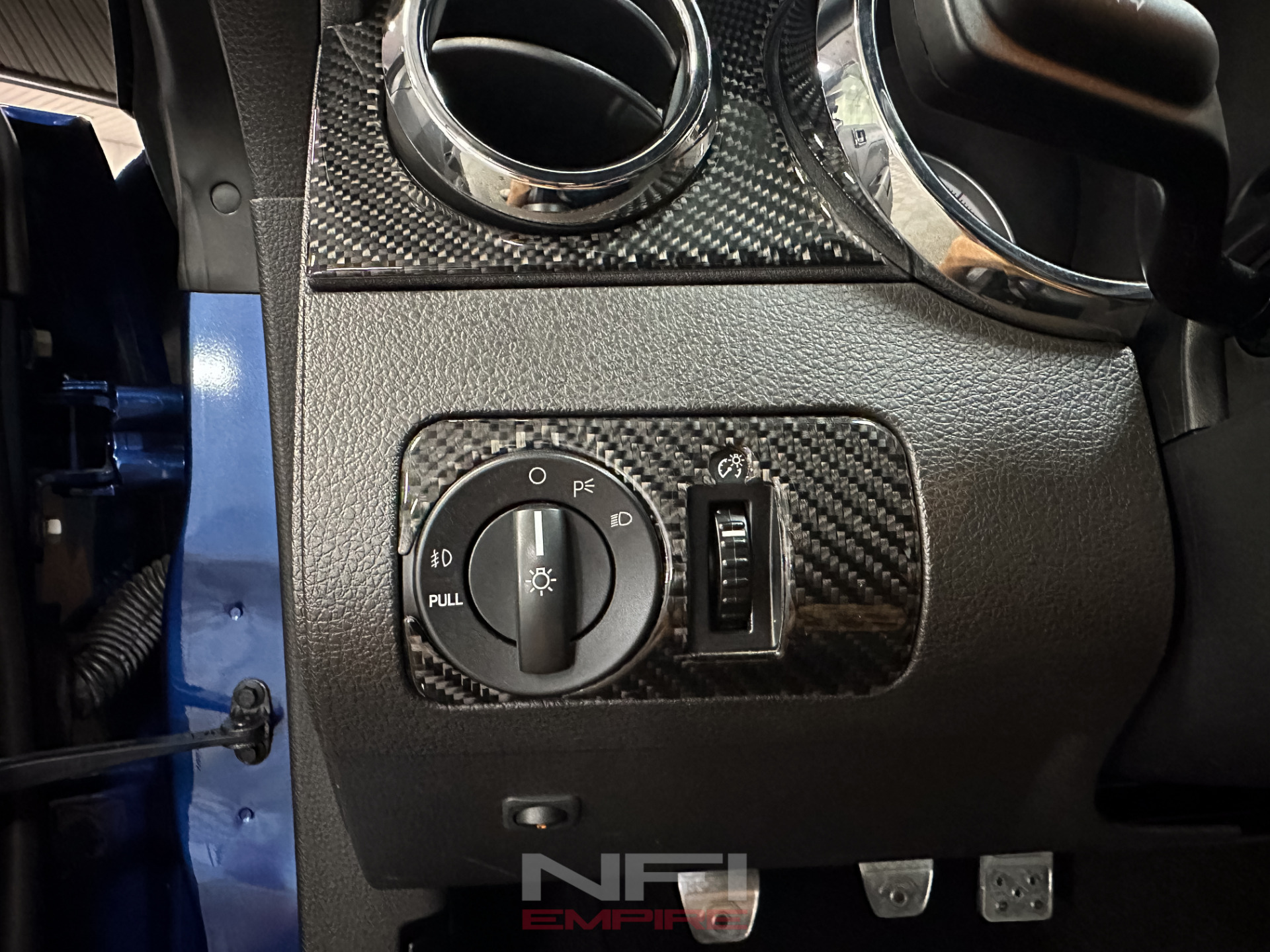2006 Ford Mustang 28