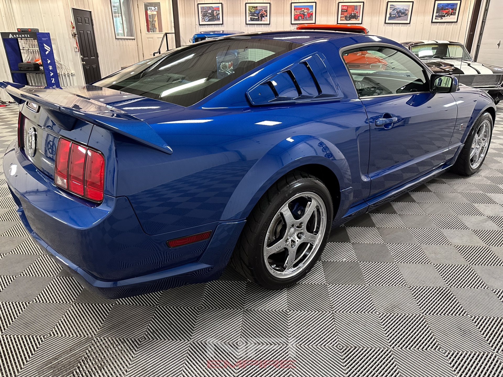 2006 Ford Mustang 8