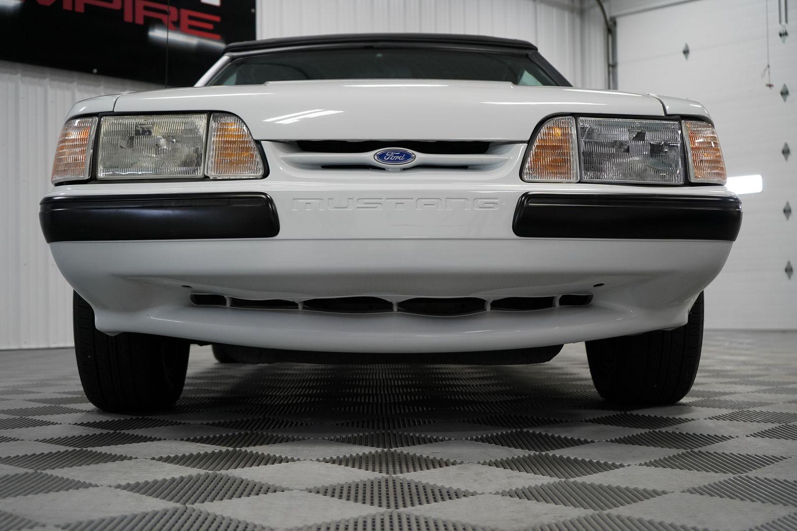 1991 Ford Mustang 27