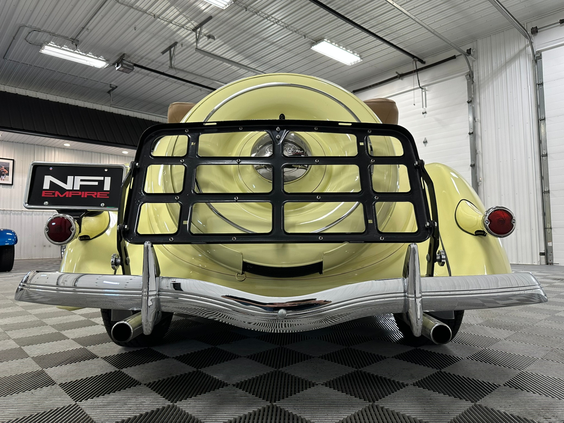 1936 Ford Model 68 21