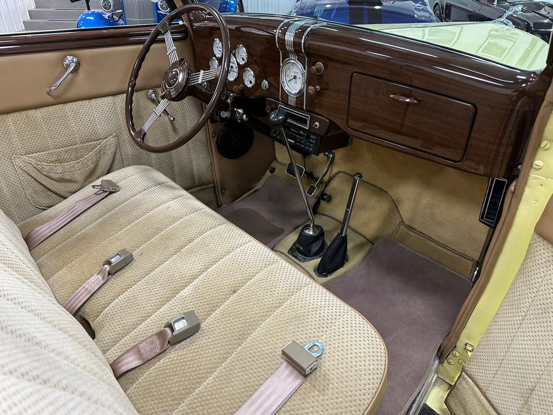 1936 Ford Model 68 36