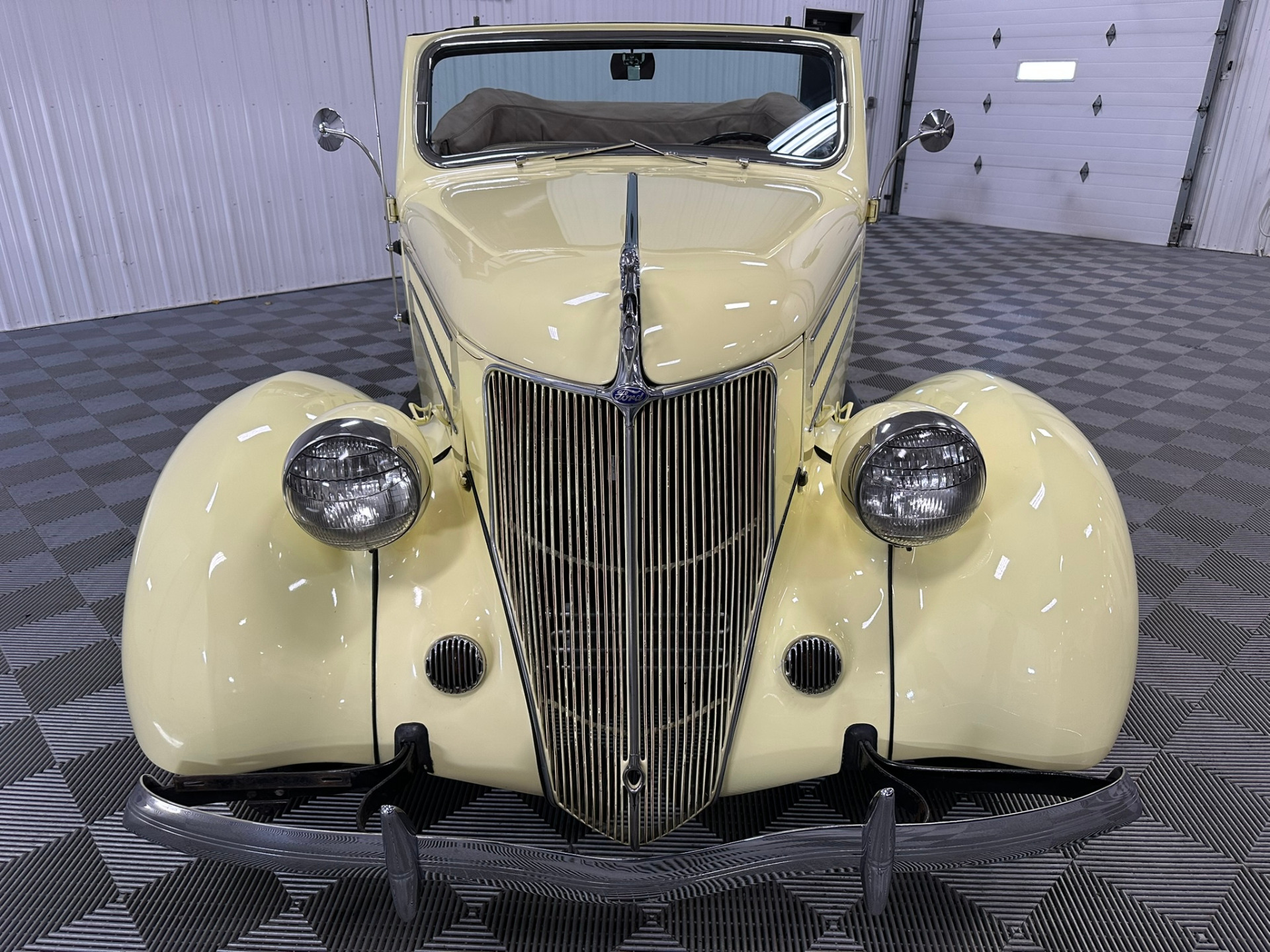 1936 Ford Model 68 5
