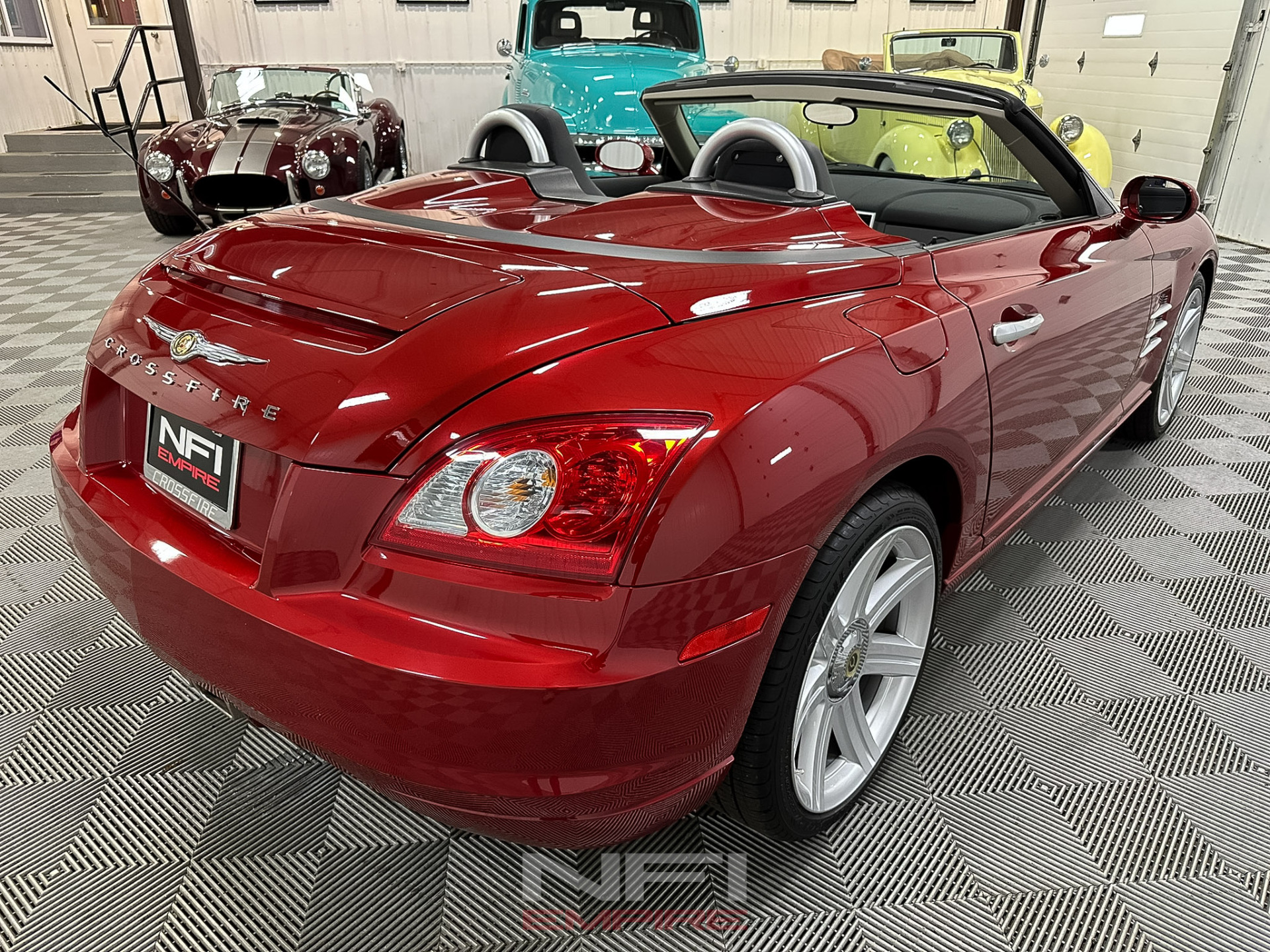 2005 Chrysler Crossfire 14