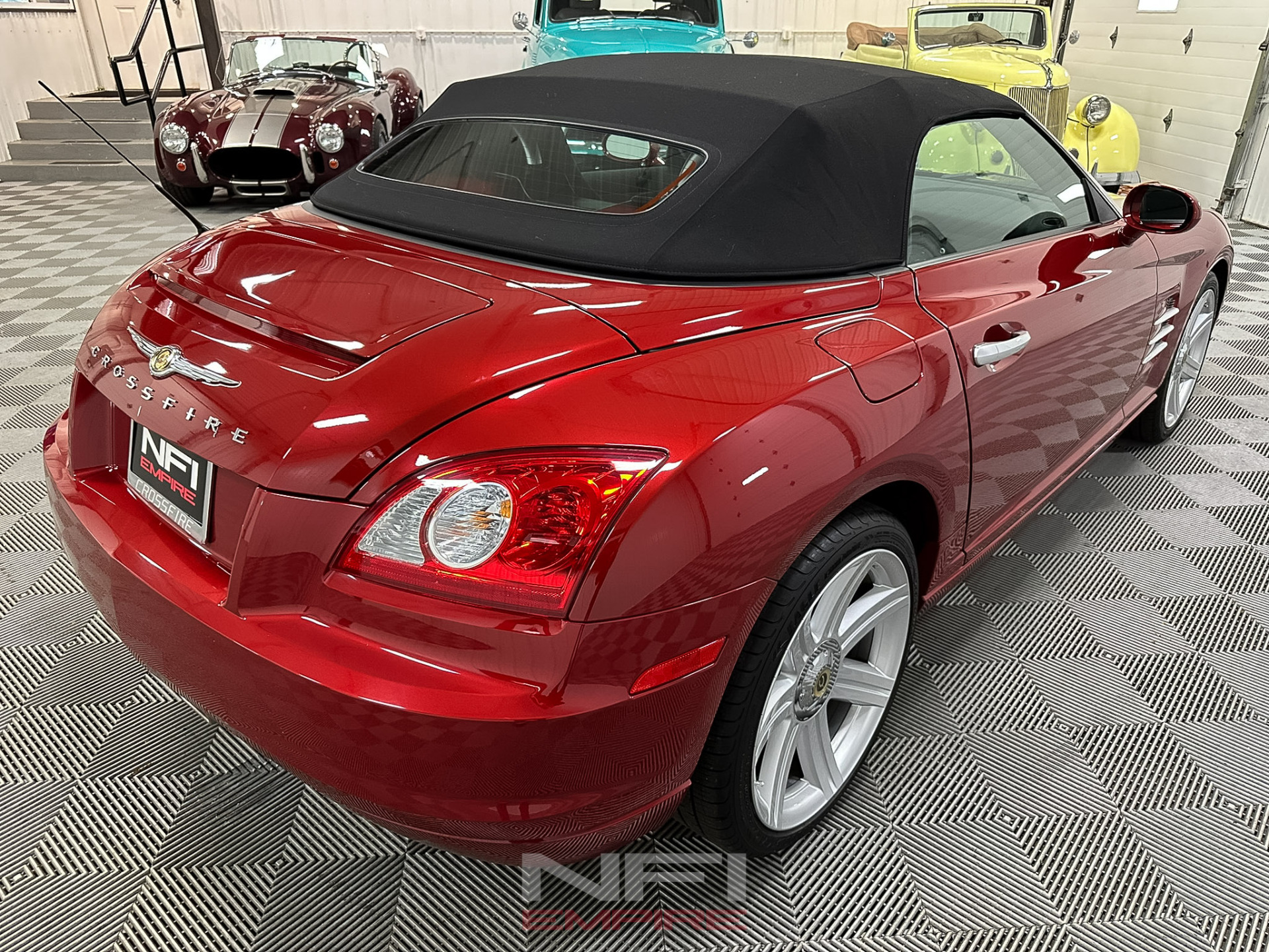 2005 Chrysler Crossfire 15