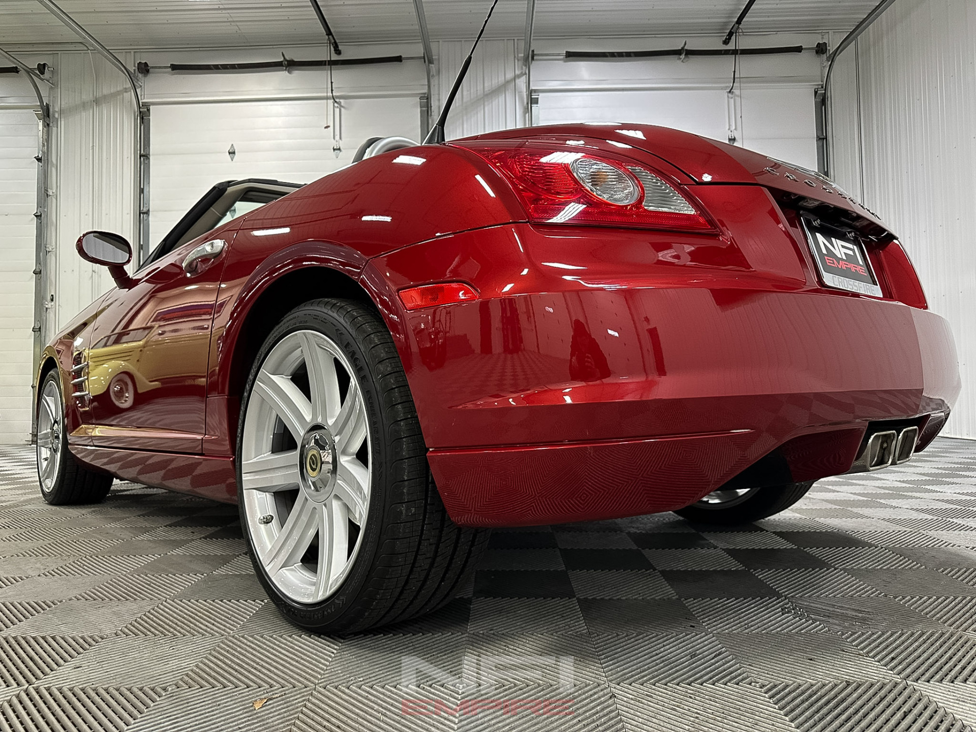 2005 Chrysler Crossfire 30