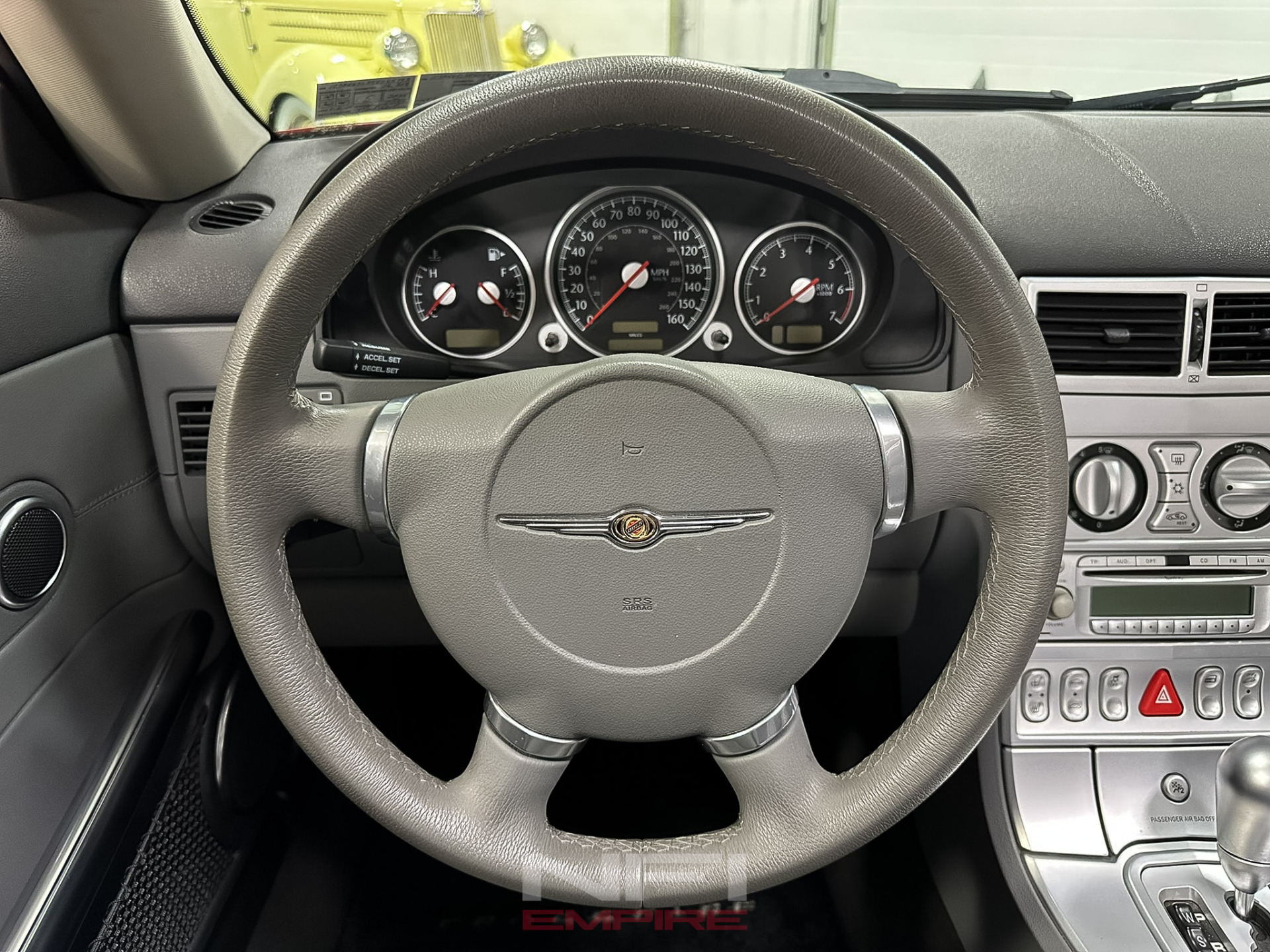 2005 Chrysler Crossfire 33