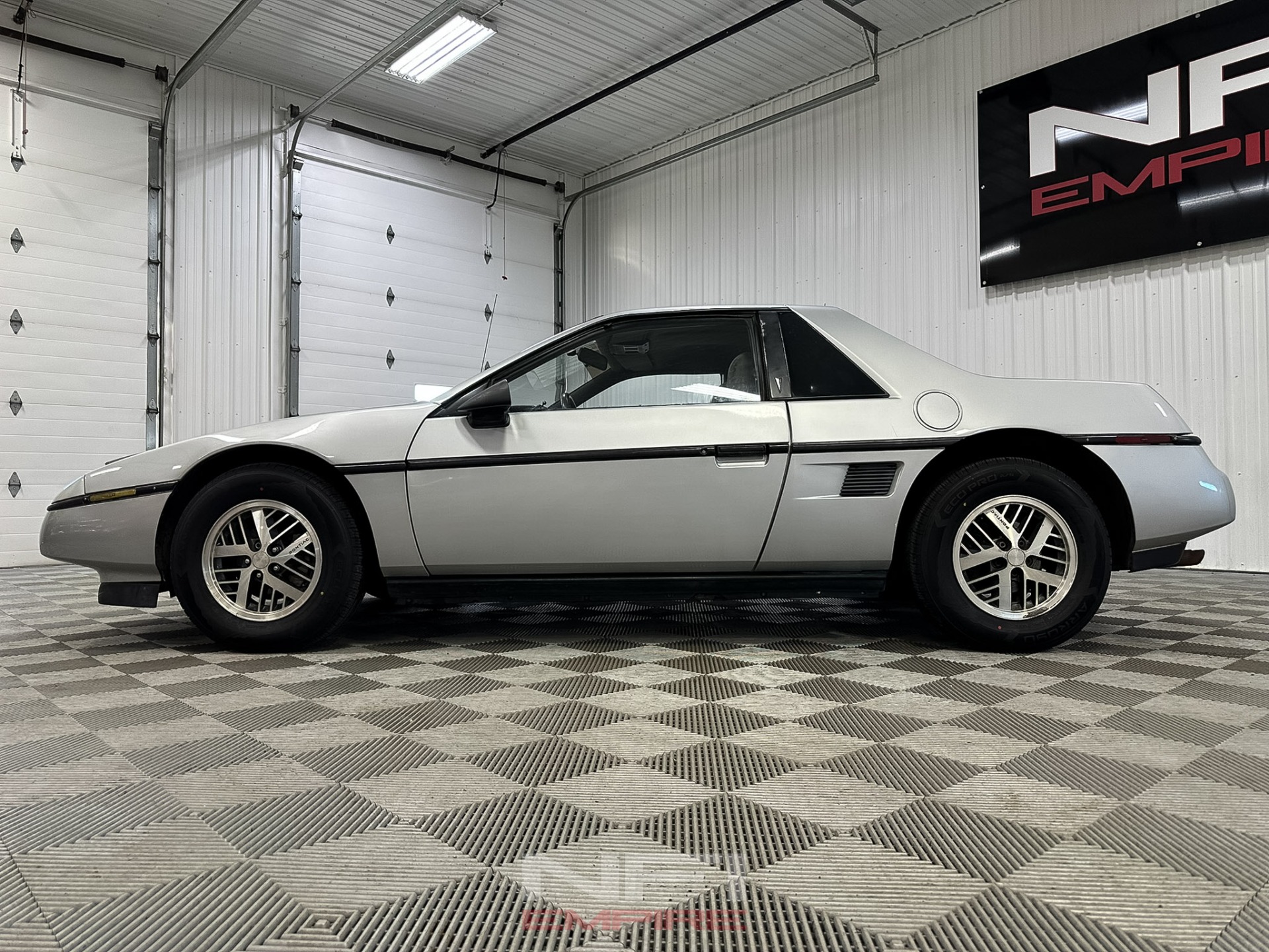1987 Pontiac Fiero 11