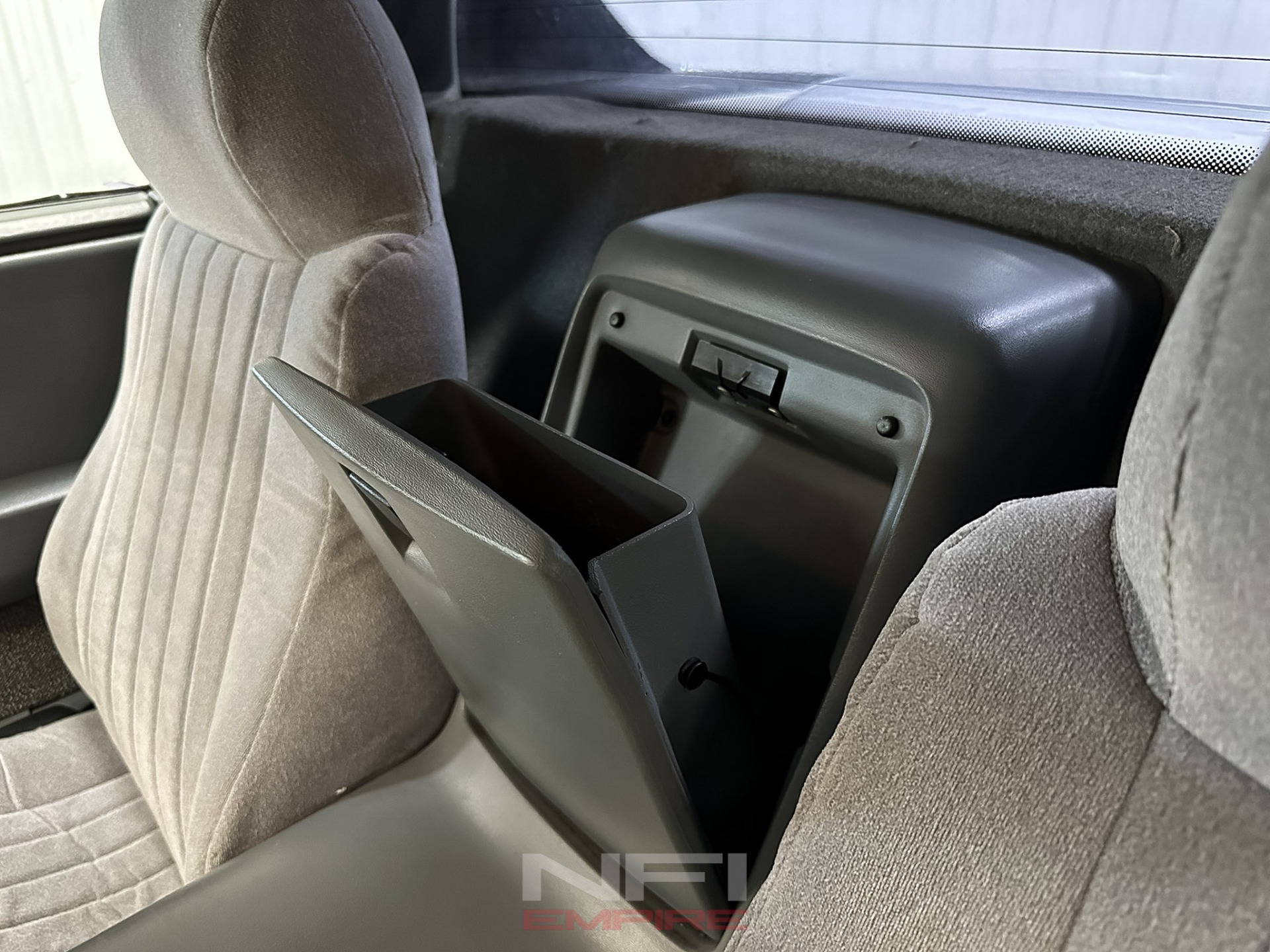 1987 Pontiac Fiero 32
