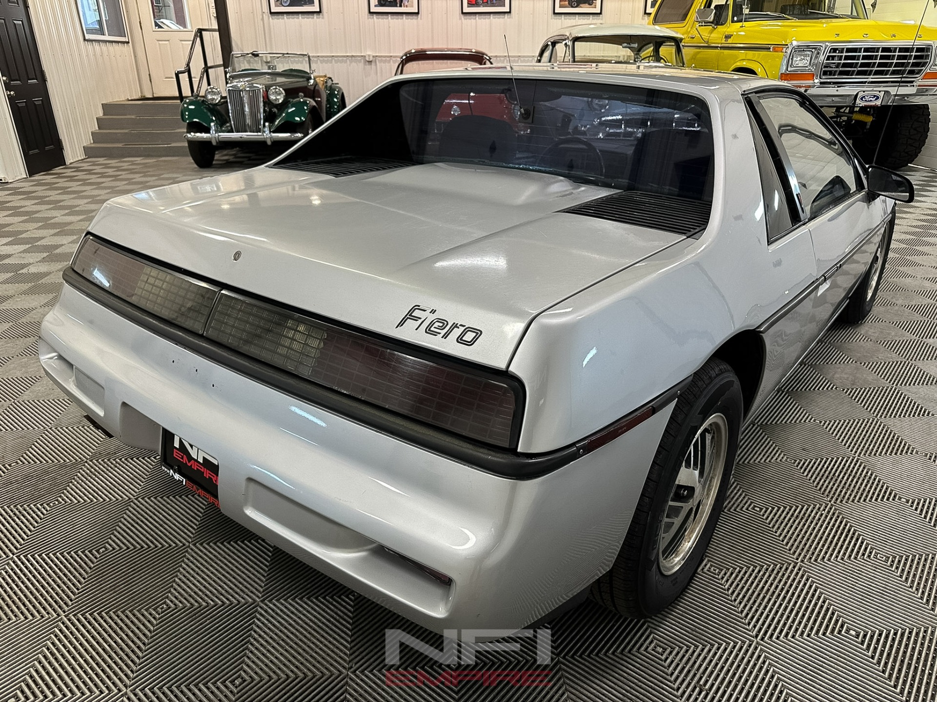 1987 Pontiac Fiero 8