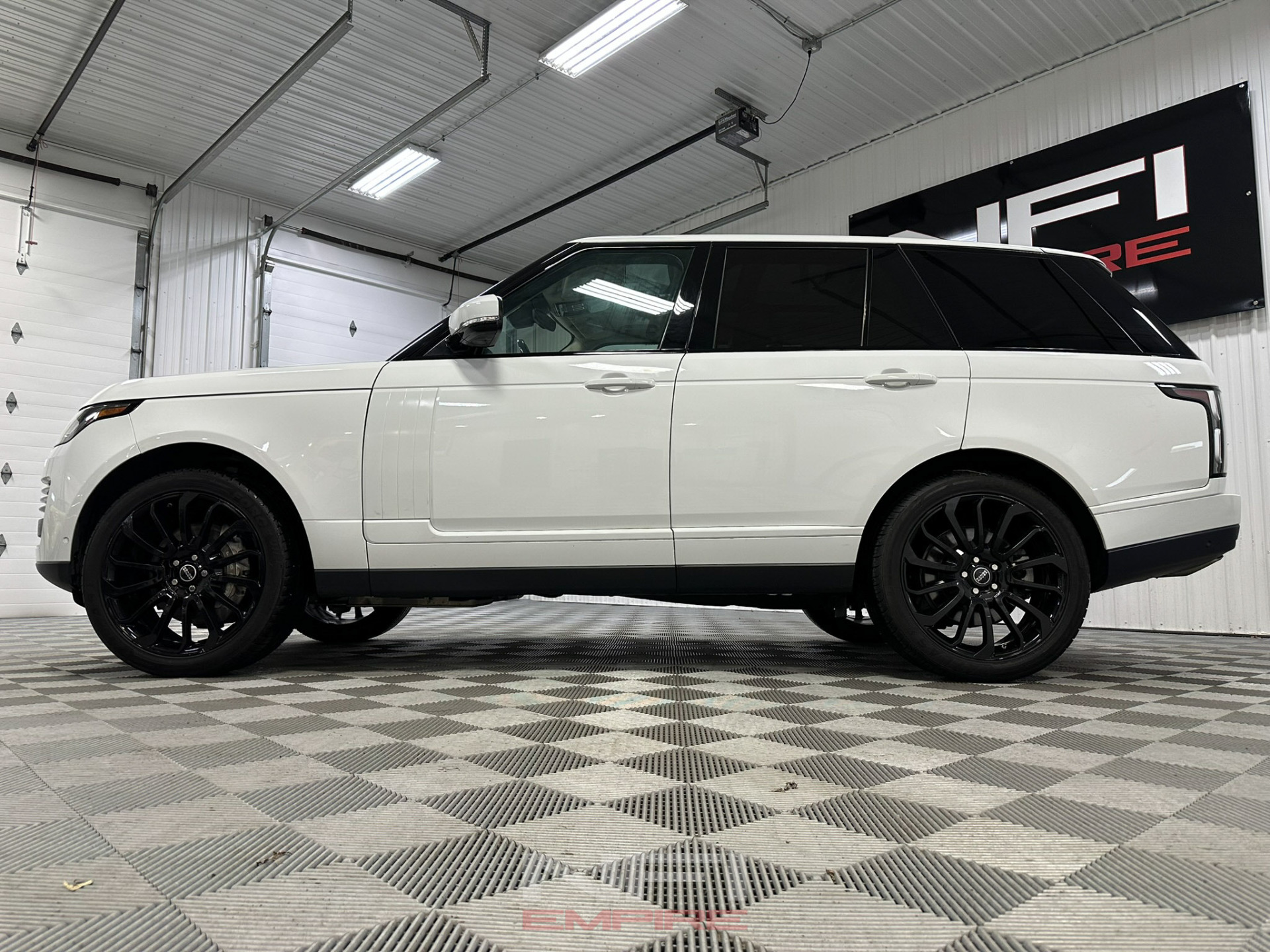 2018 Land Rover Range Rover 11