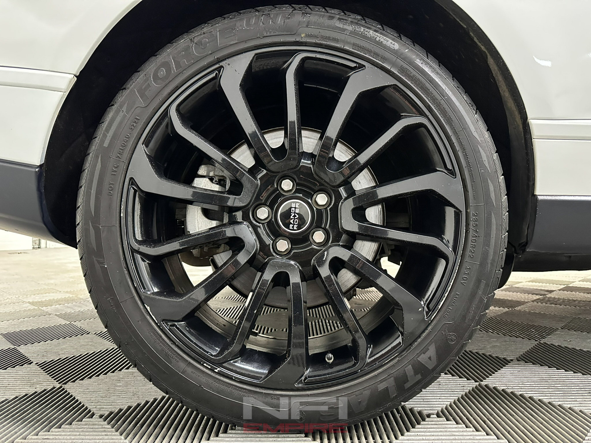2018 Land Rover Range Rover 18