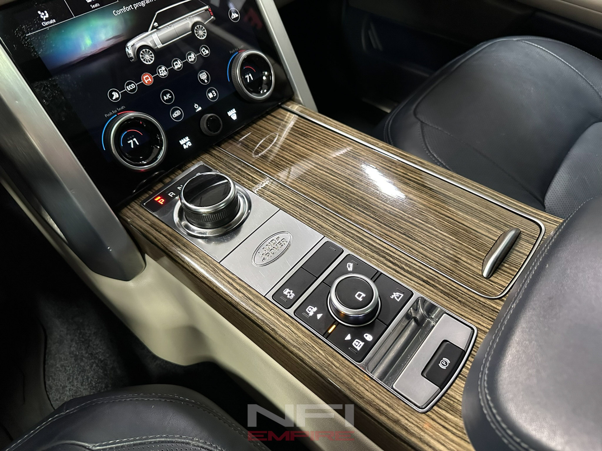 2018 Land Rover Range Rover 29