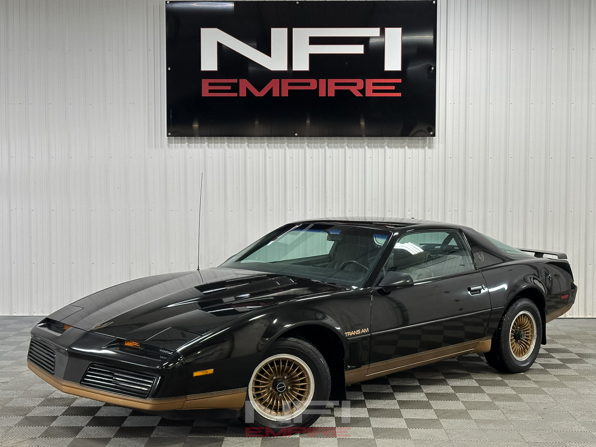1983 Pontiac Firebird 1