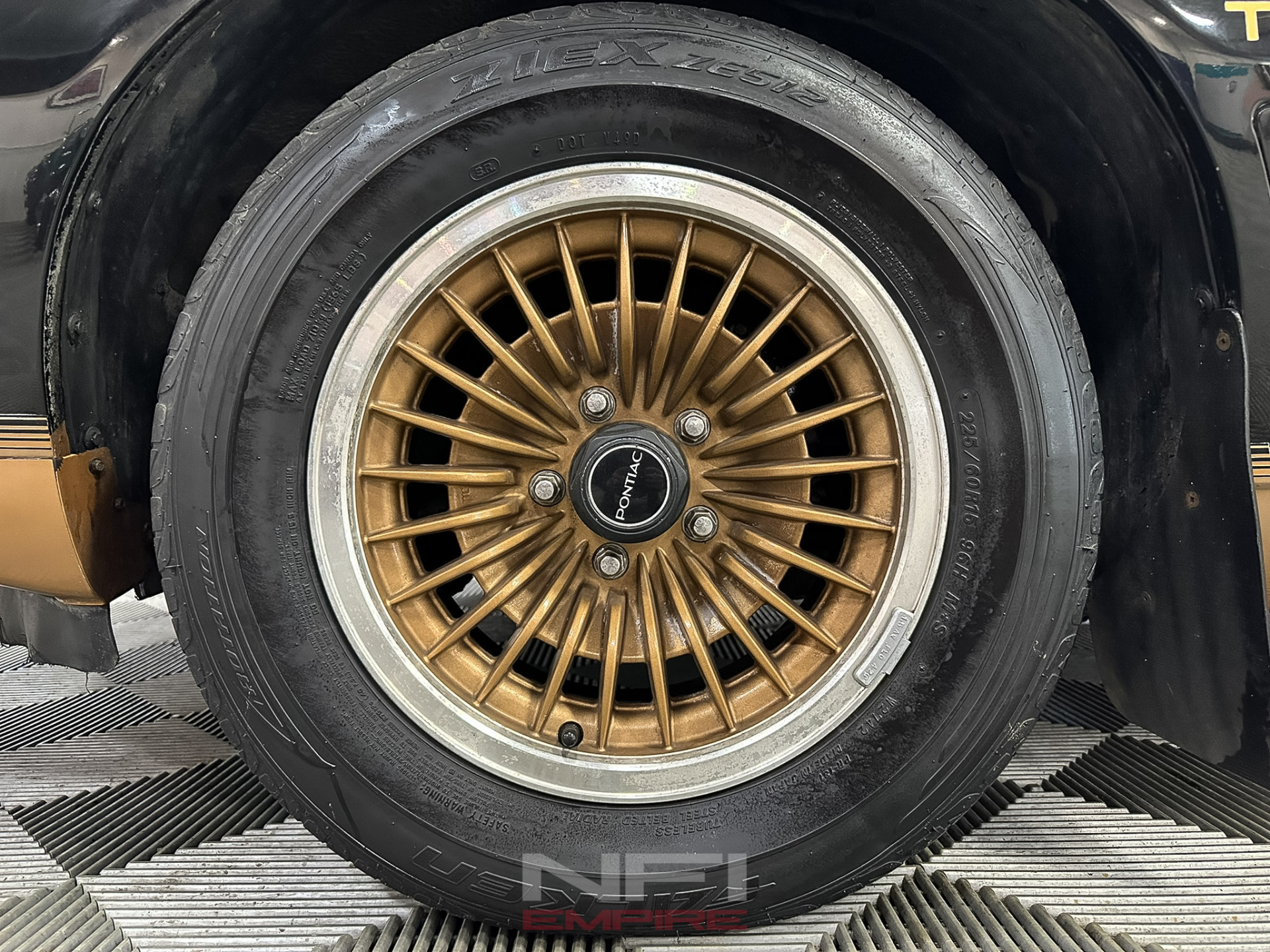 1983 Pontiac Firebird 12