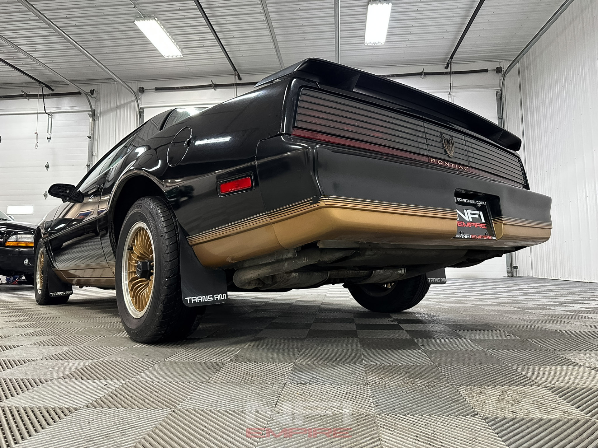 1983 Pontiac Firebird 21
