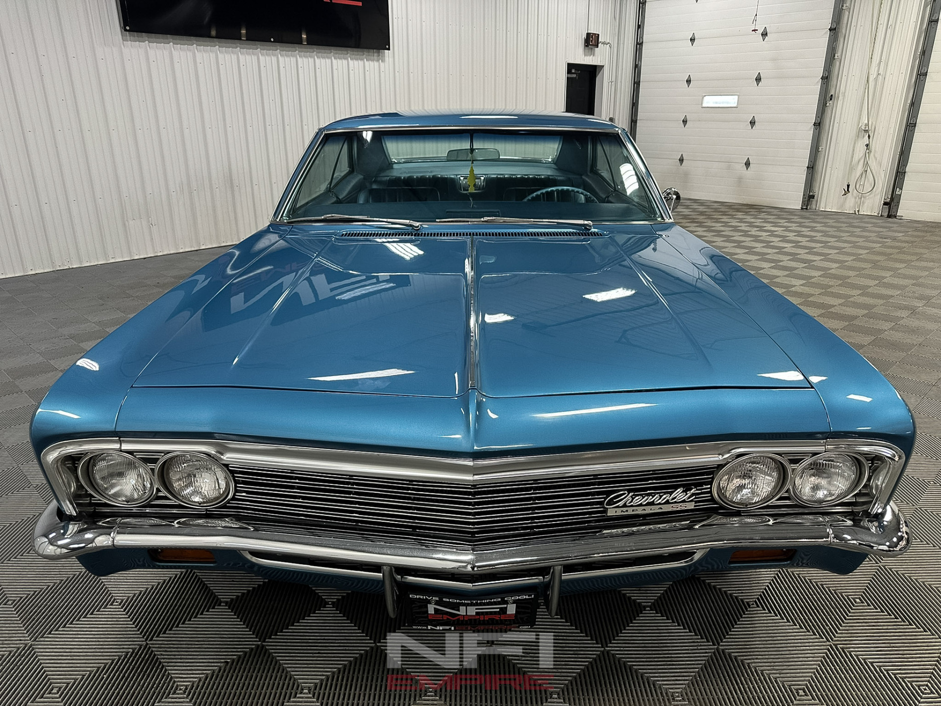 1966 Chevrolet Impala 4