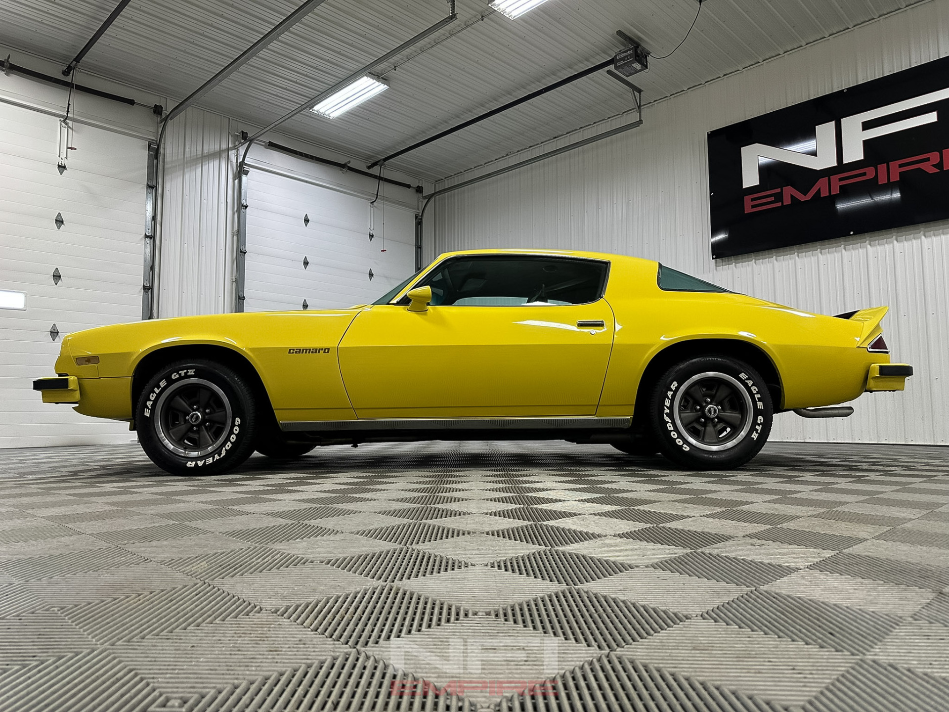 1977 Chevrolet Camaro 11