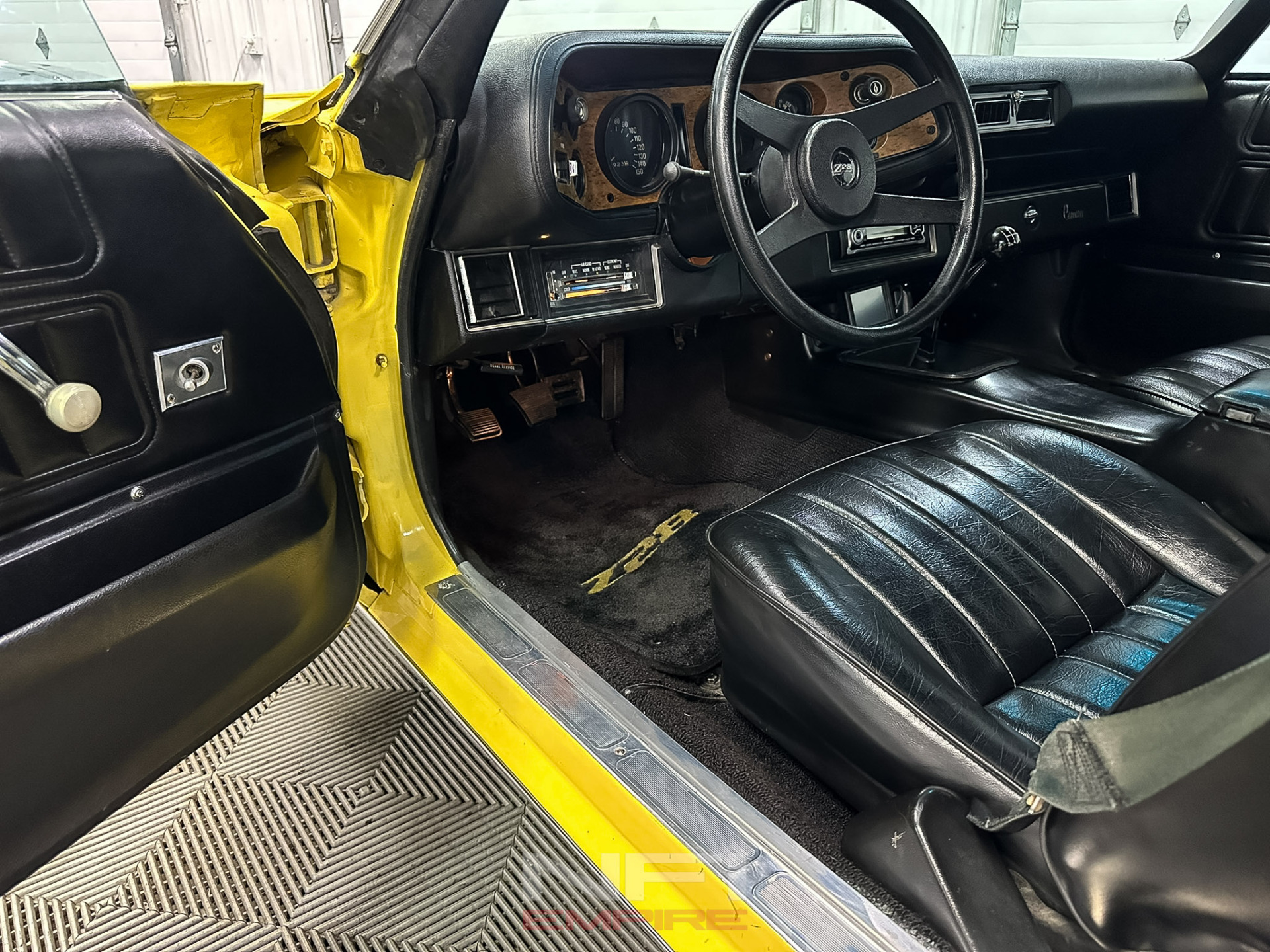 1977 Chevrolet Camaro 32