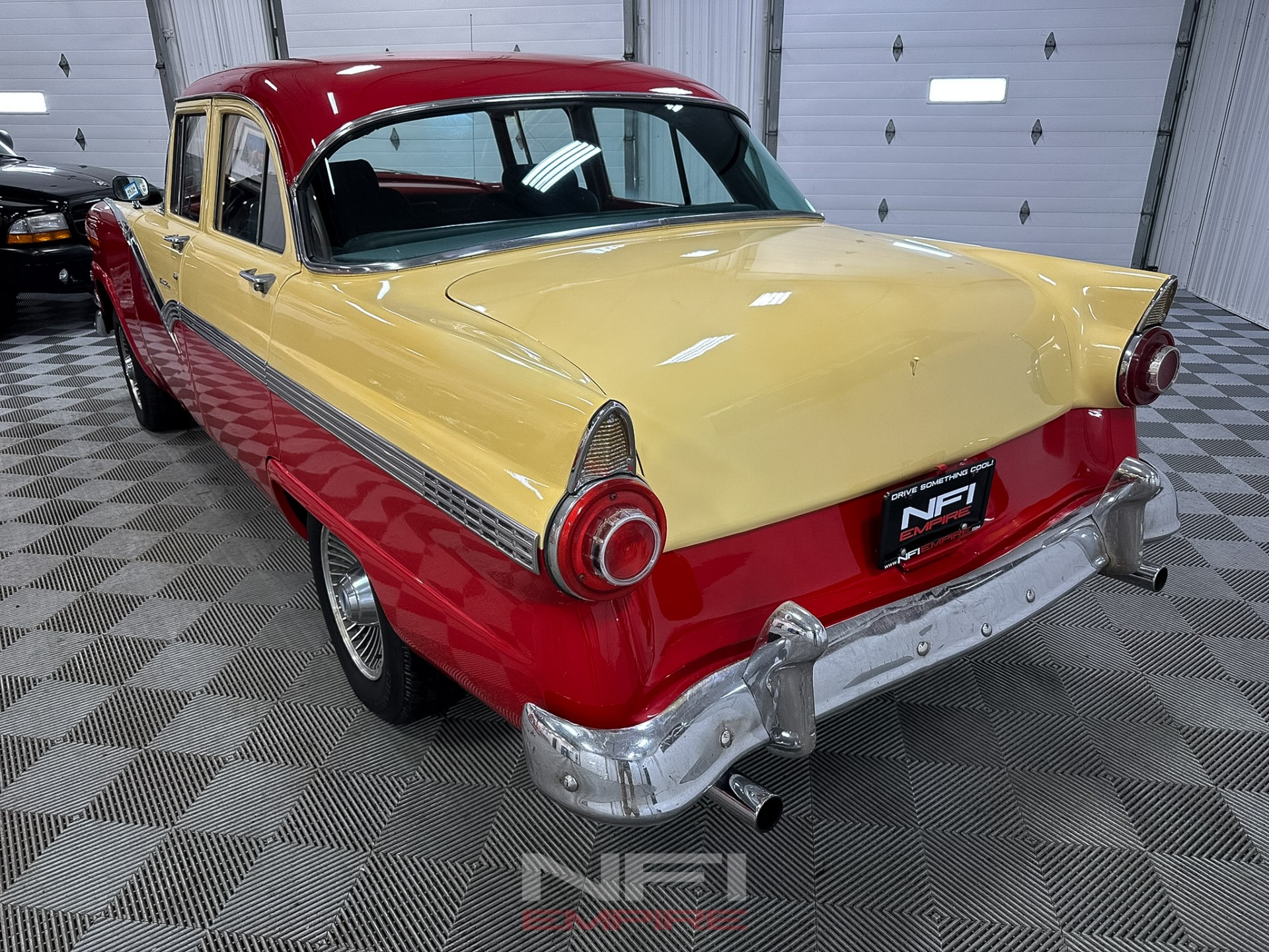 1956 Ford Fairlane 10