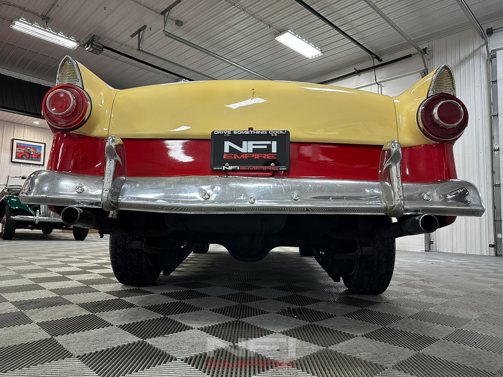 1956 Ford Fairlane 19