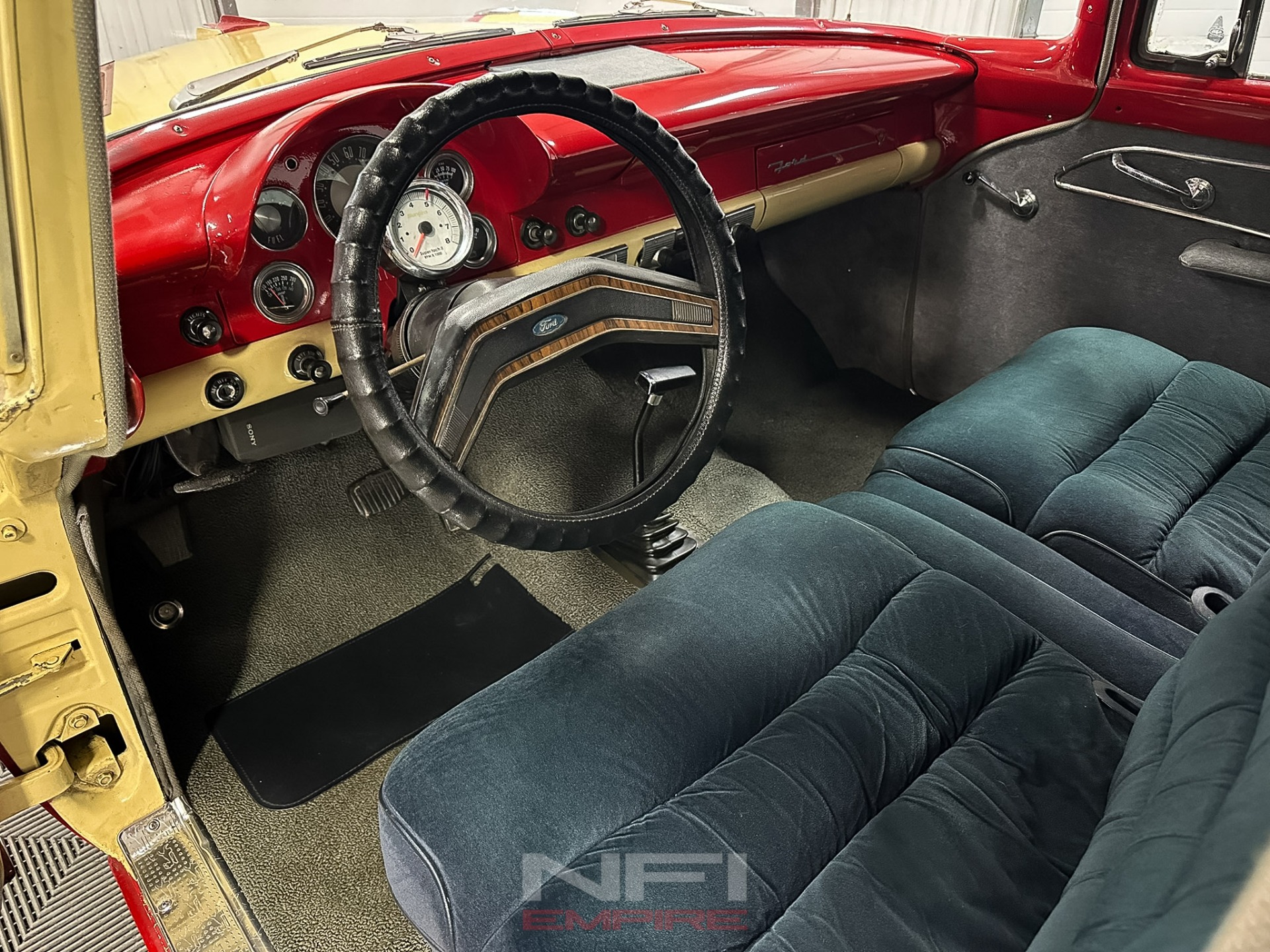 1956 Ford Fairlane 22
