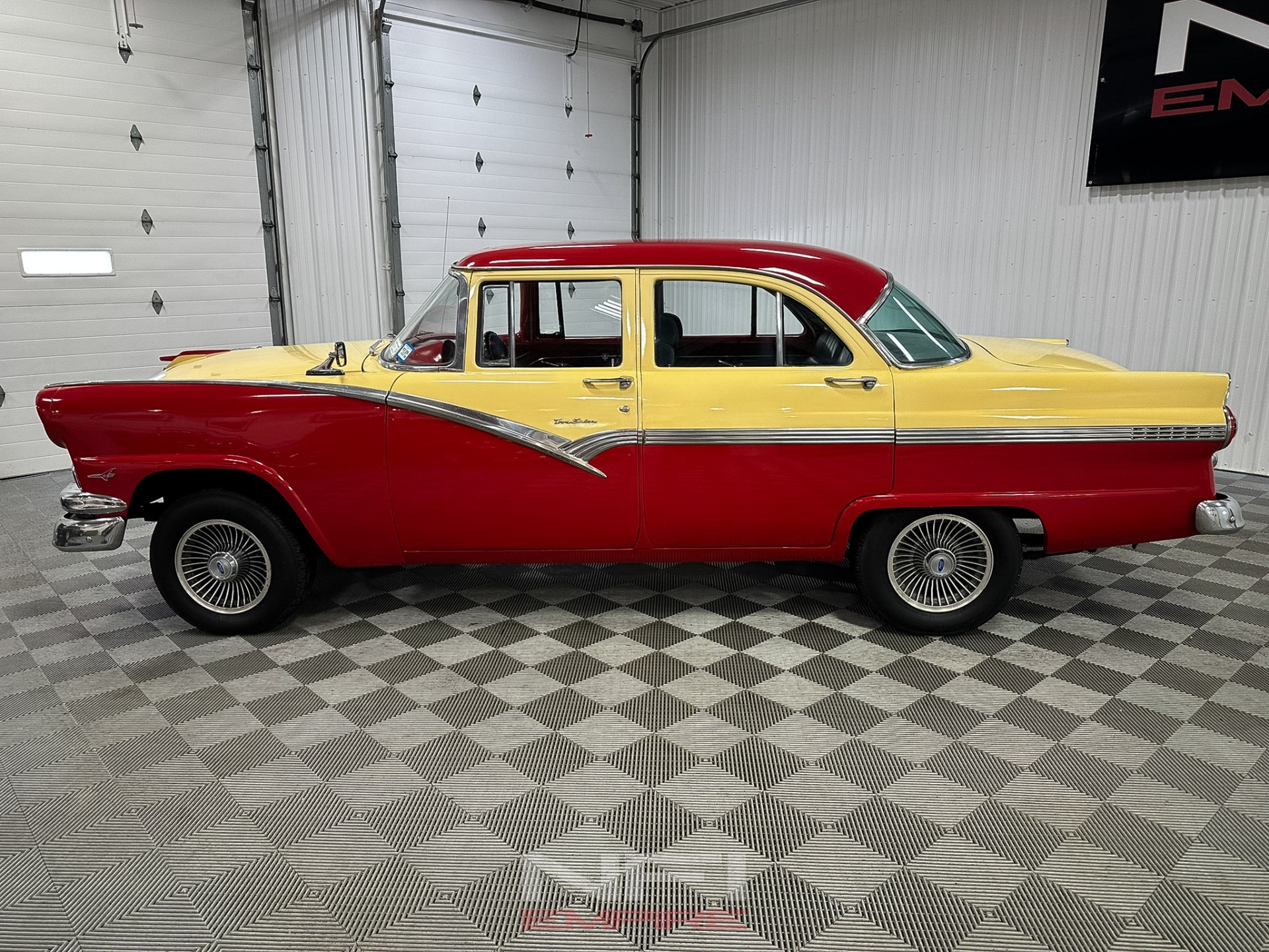 1956 Ford Fairlane 2