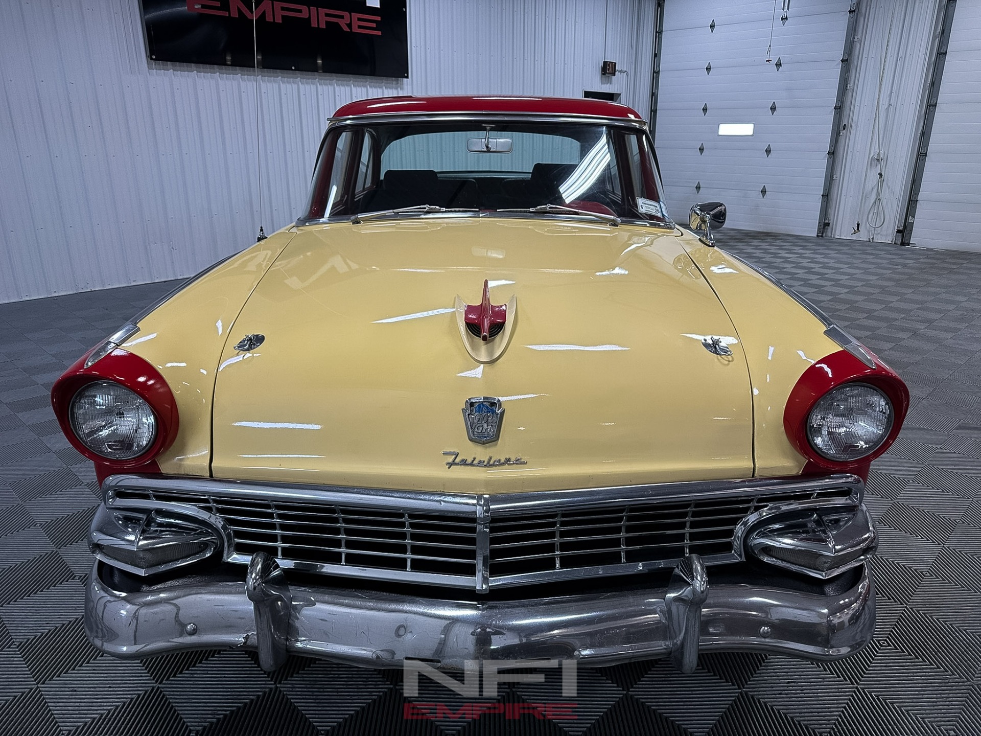 1956 Ford Fairlane 4
