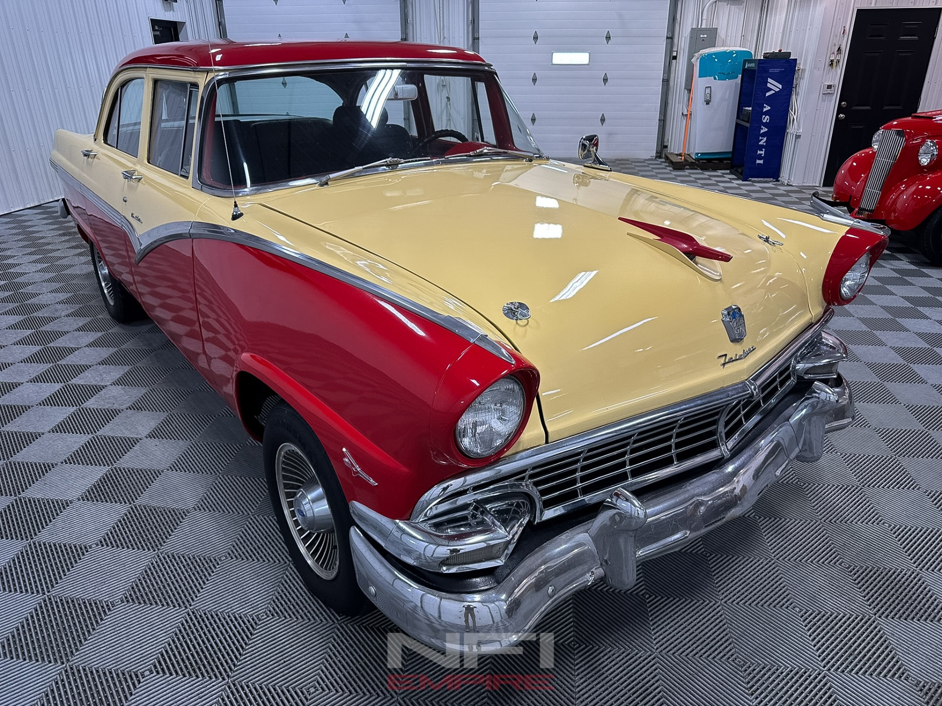 1956 Ford Fairlane 5
