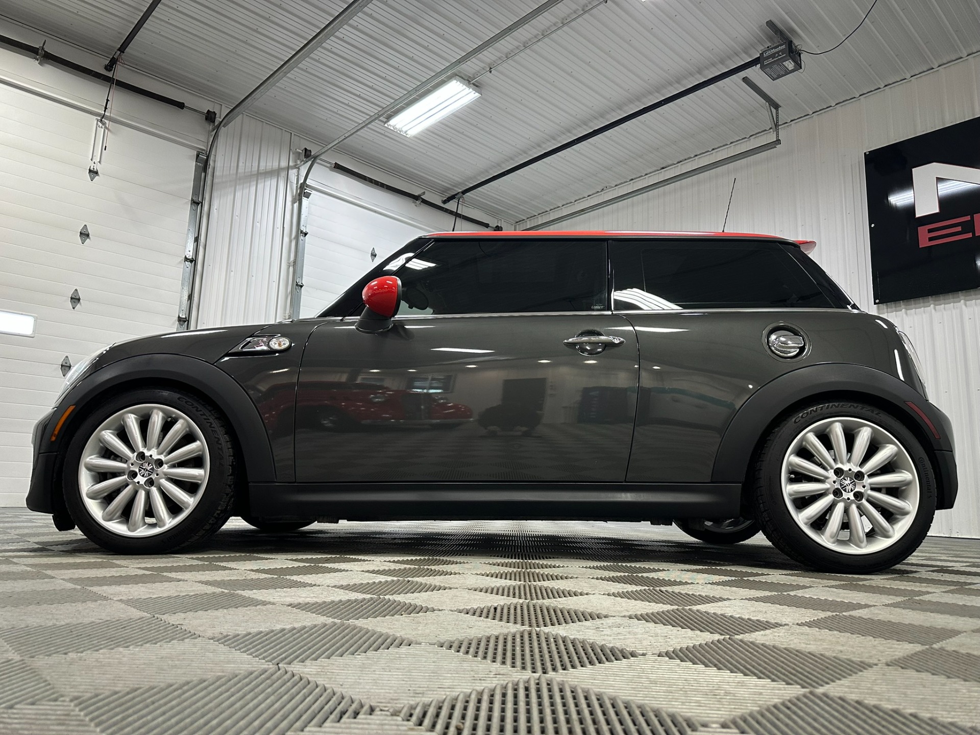 2013 MINI Cooper S 11