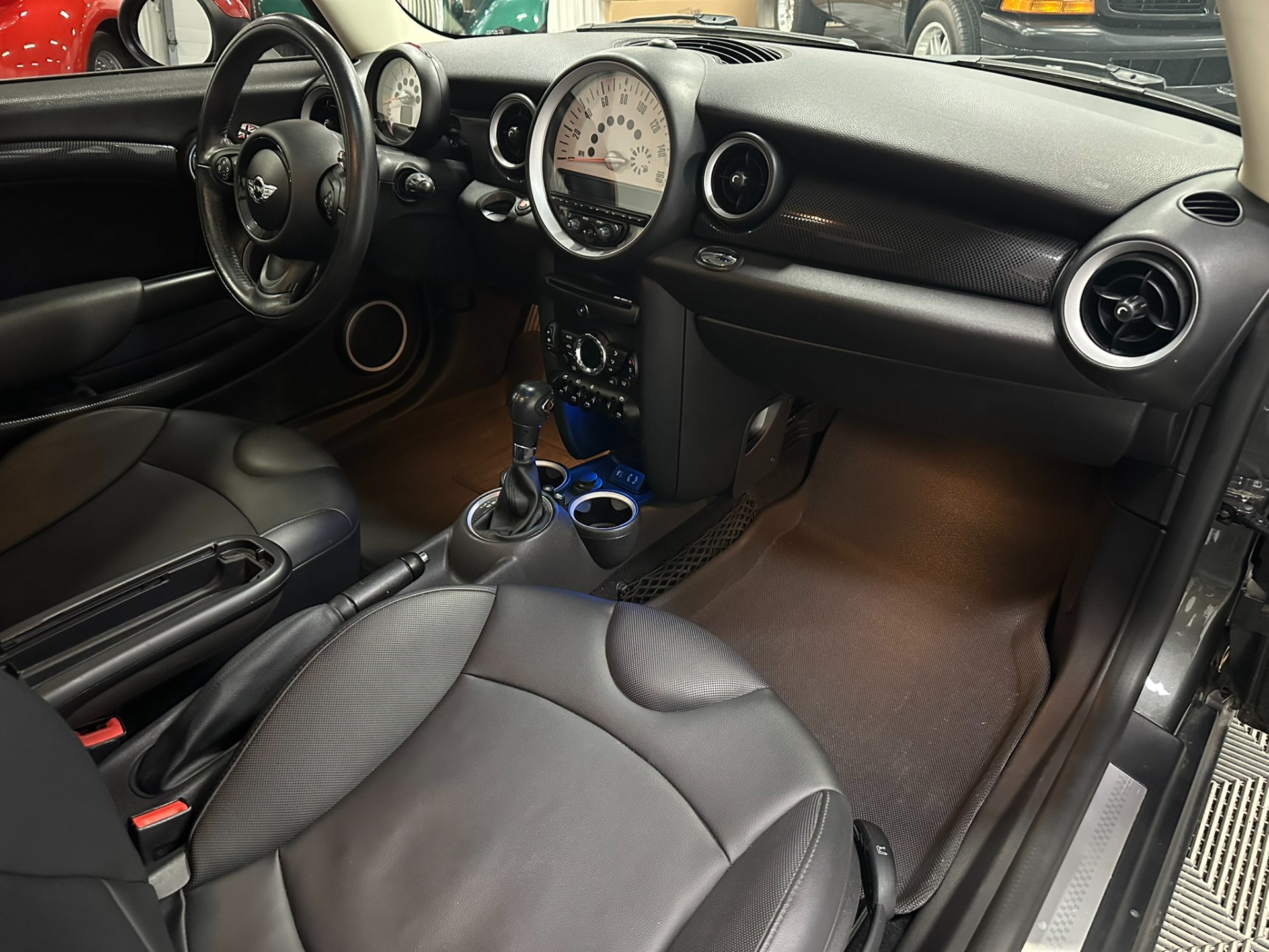 2013 MINI Cooper S 35