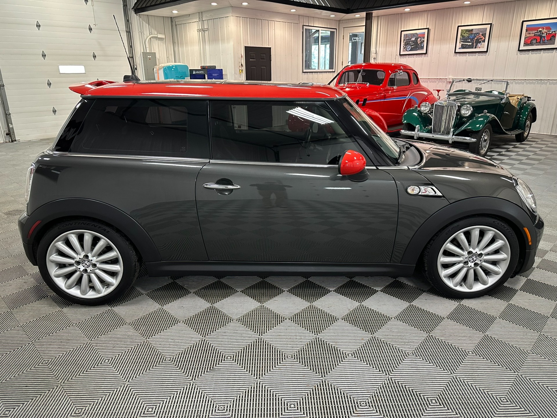 2013 MINI Cooper S 7