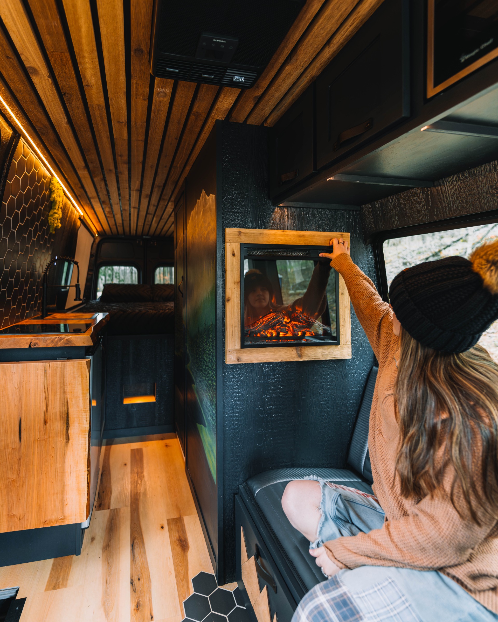 2023 Mercedes-Benz Sprinter 2500 Cargo 28