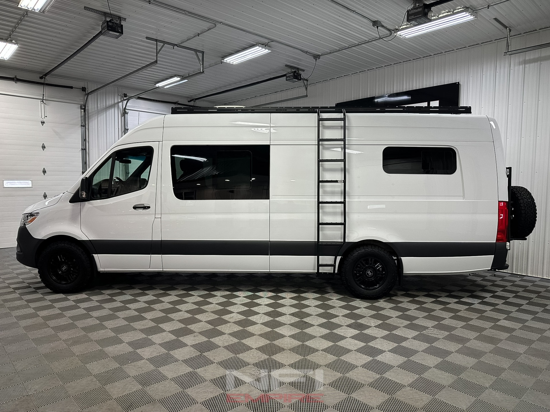 2023 Mercedes-Benz Sprinter 2500 Cargo 3
