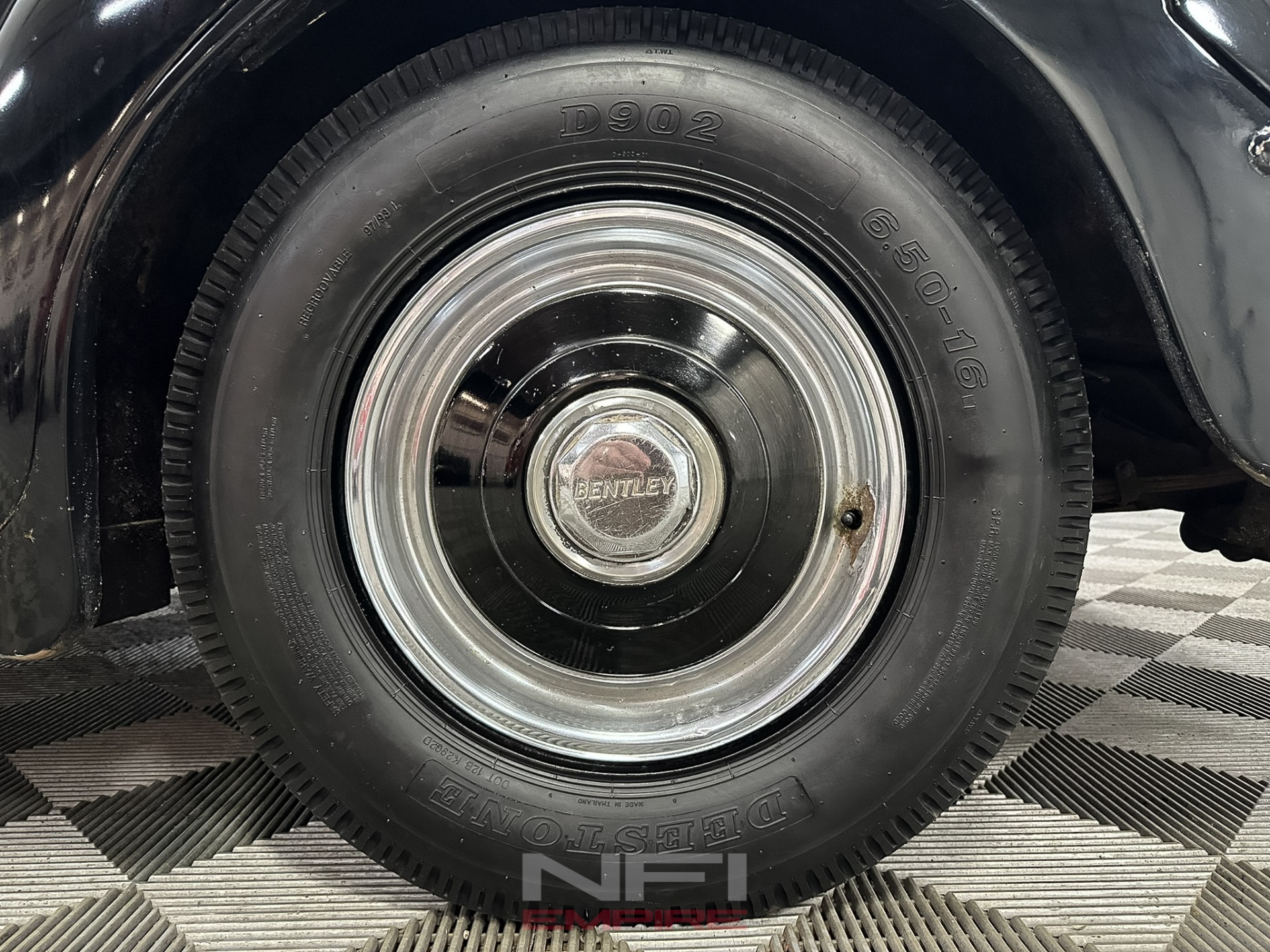 1952 Bentley Mark VI 22