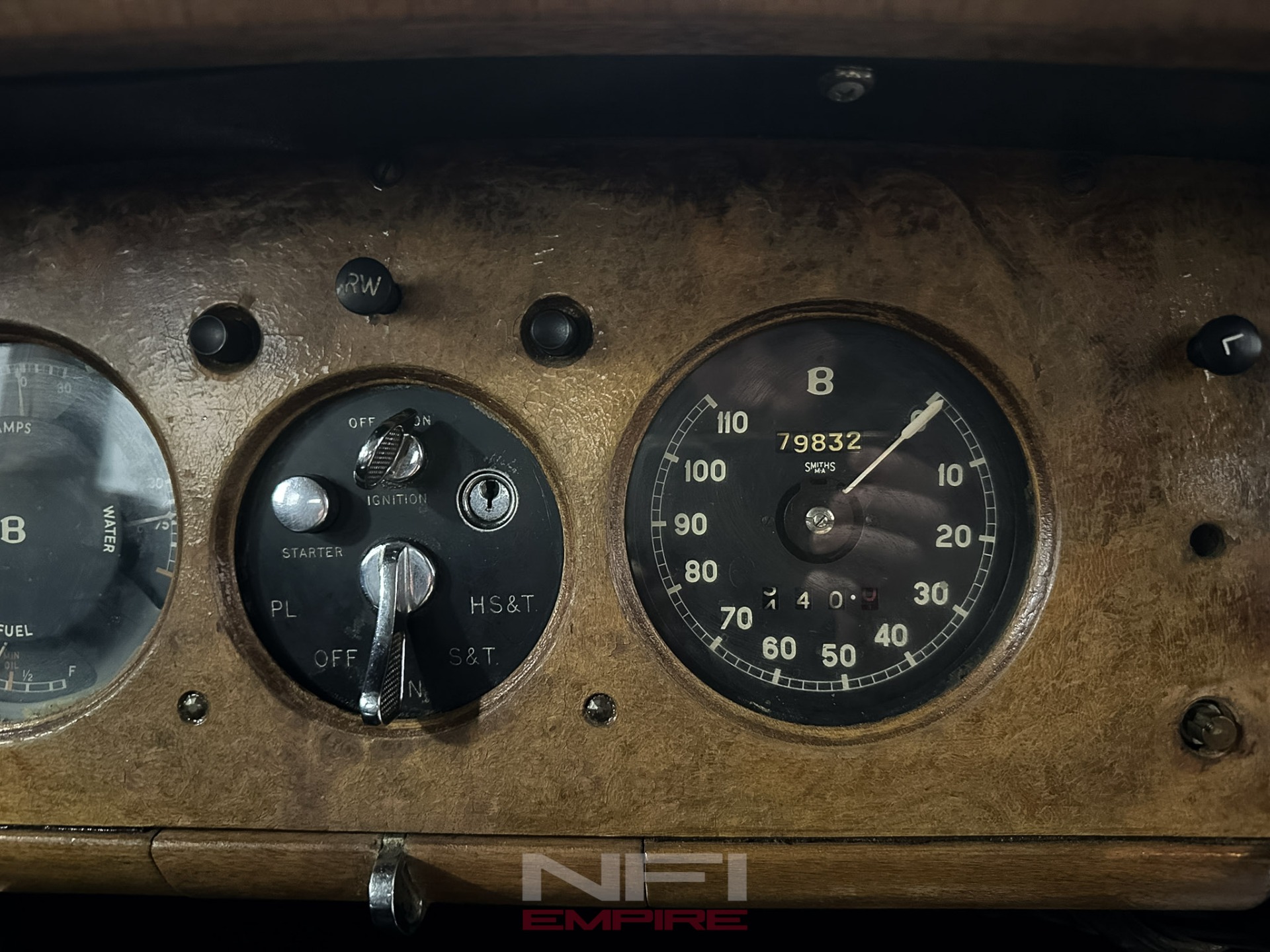 1952 Bentley Mark VI 26
