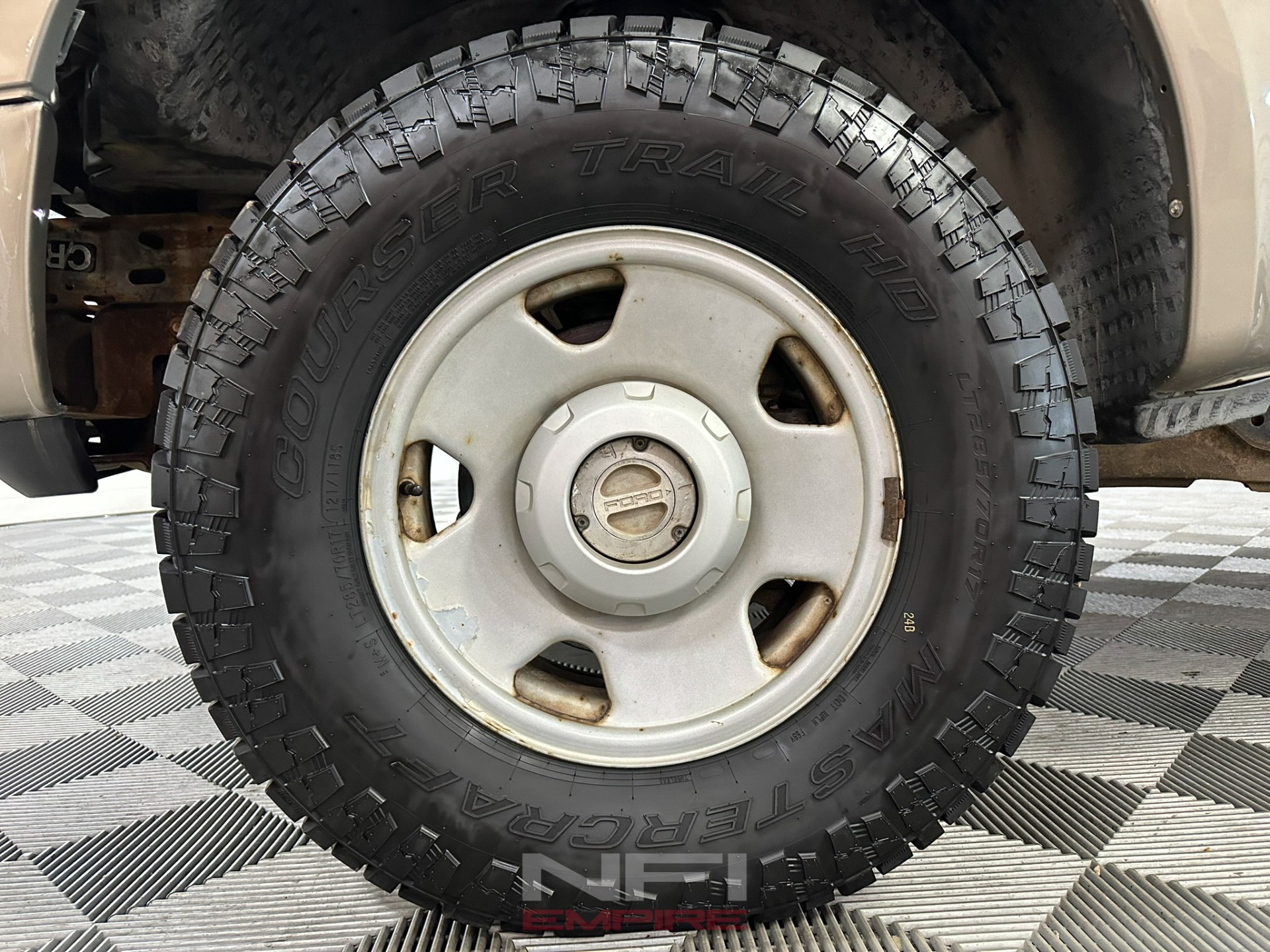2005 Ford F350 Super Duty Super Cab 12