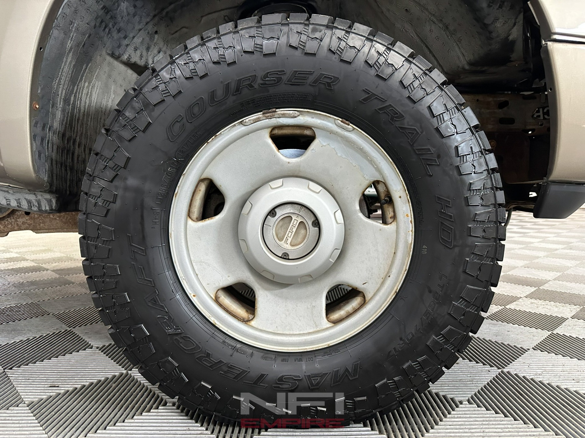 2005 Ford F350 Super Duty Super Cab 16