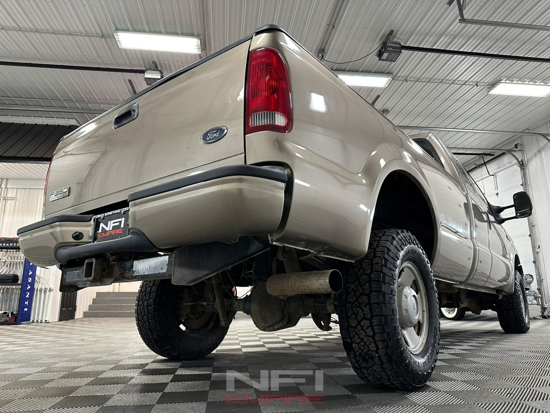 2005 Ford F350 Super Duty Super Cab 19