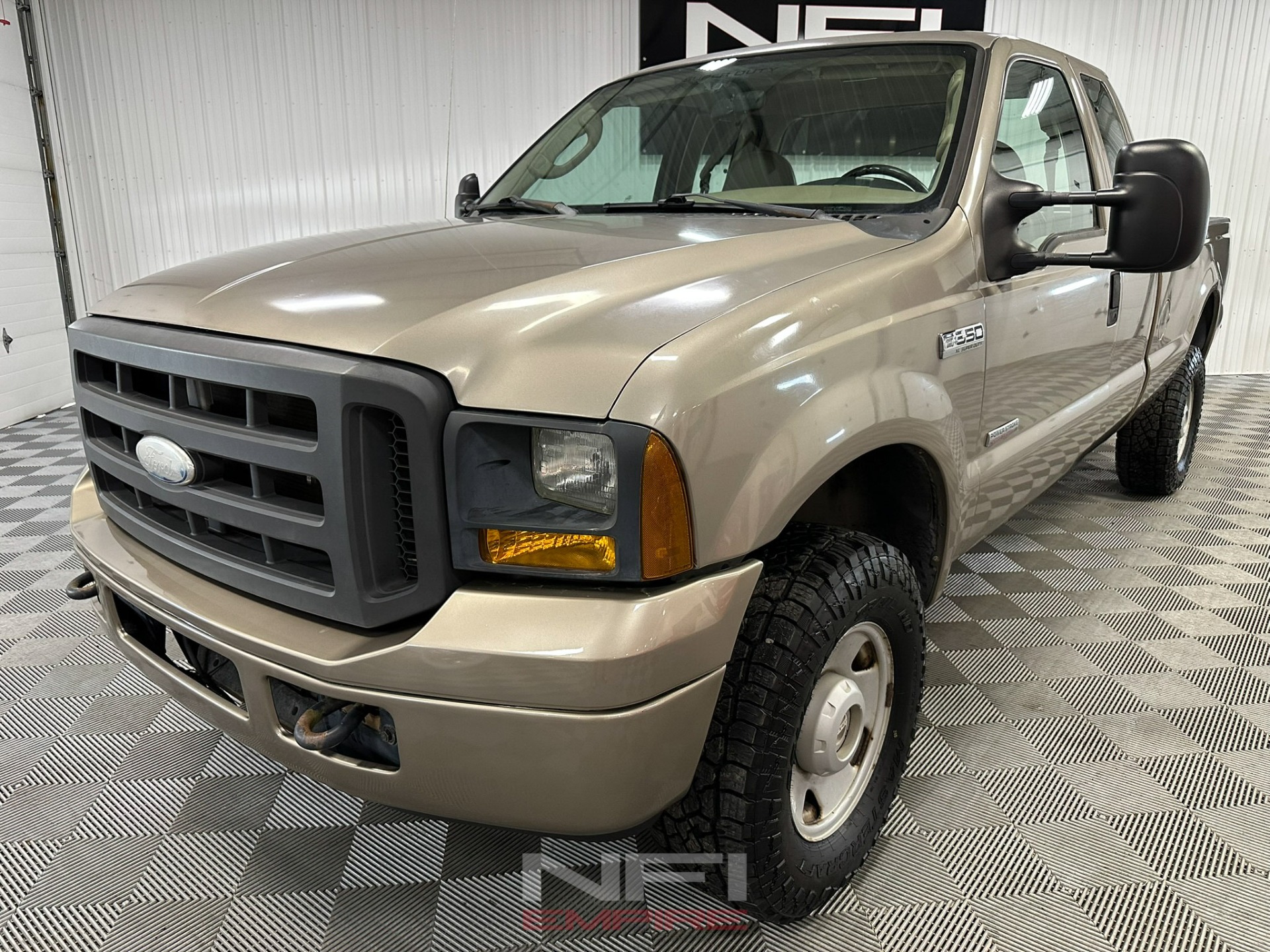 2005 Ford F350 Super Duty Super Cab 3