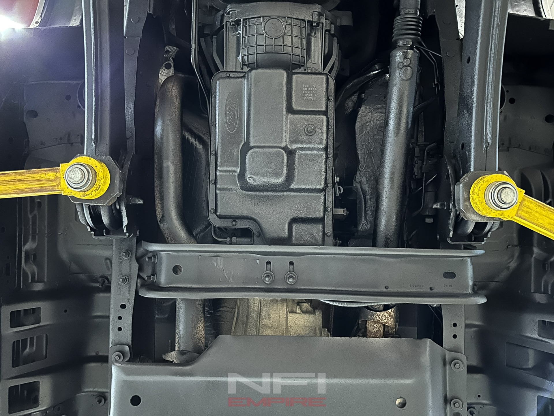 2005 Ford F350 Super Duty Super Cab 56