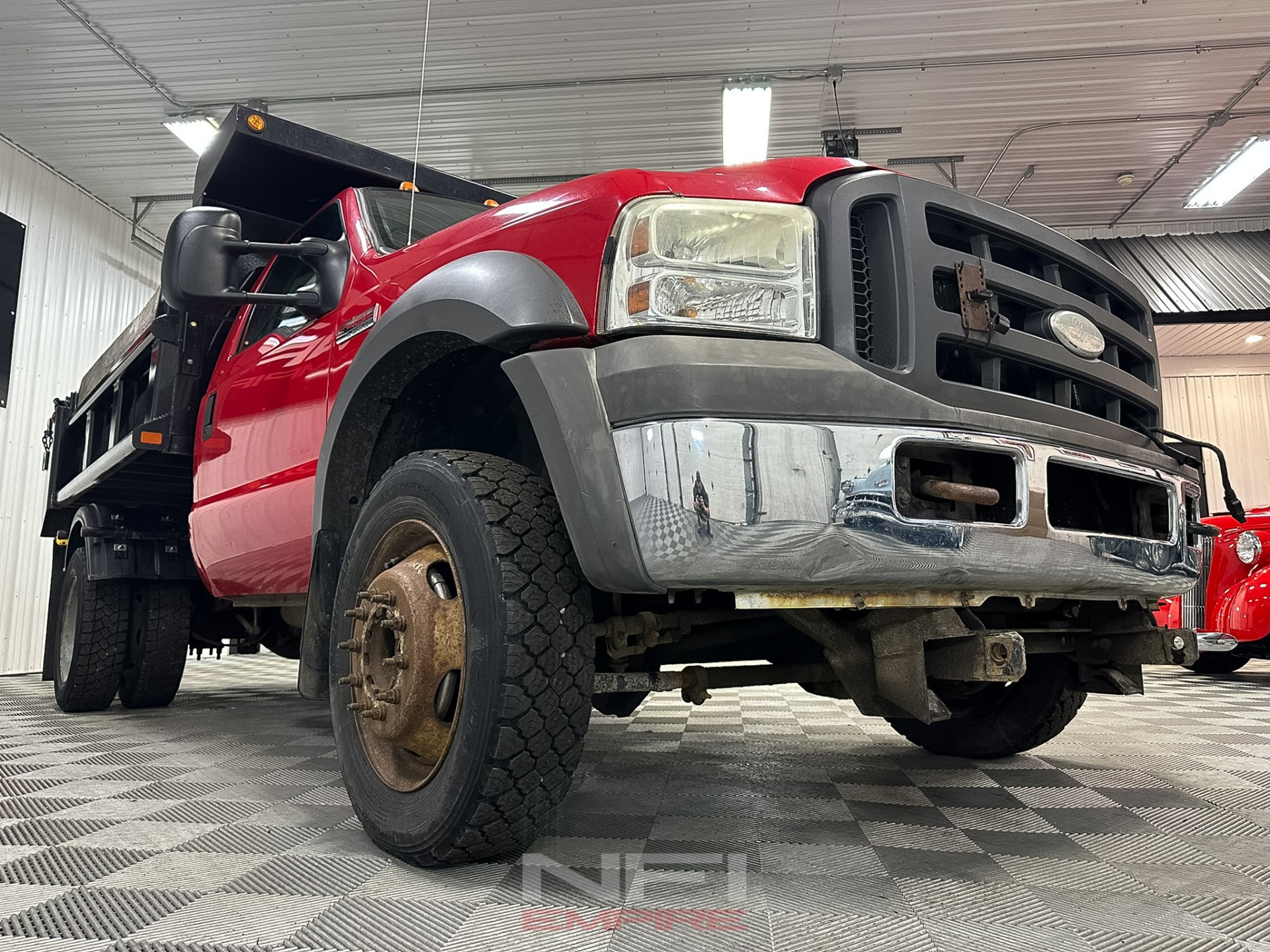 2005 Ford F450 Super Duty Regular Cab & Chassis 16