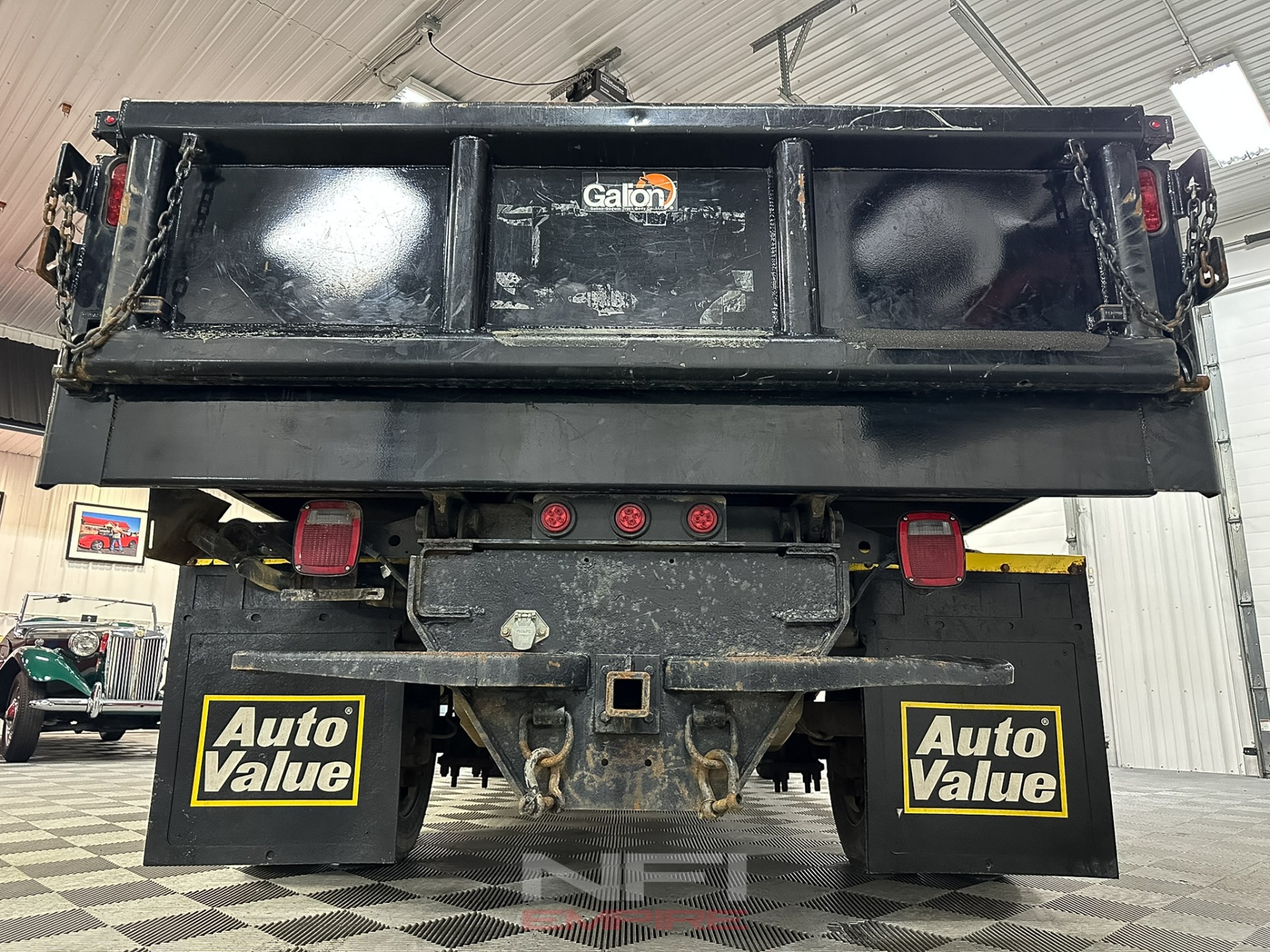 2005 Ford F450 Super Duty Regular Cab & Chassis 21