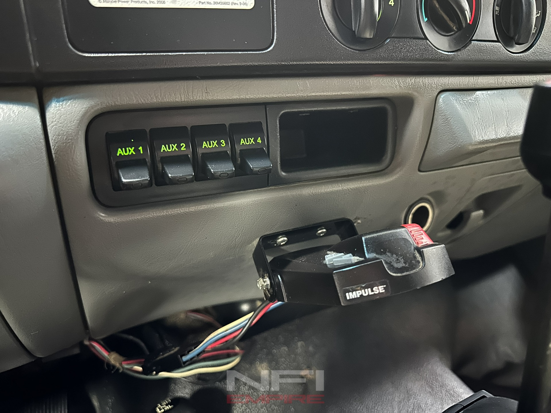 2005 Ford F450 Super Duty Regular Cab & Chassis 32