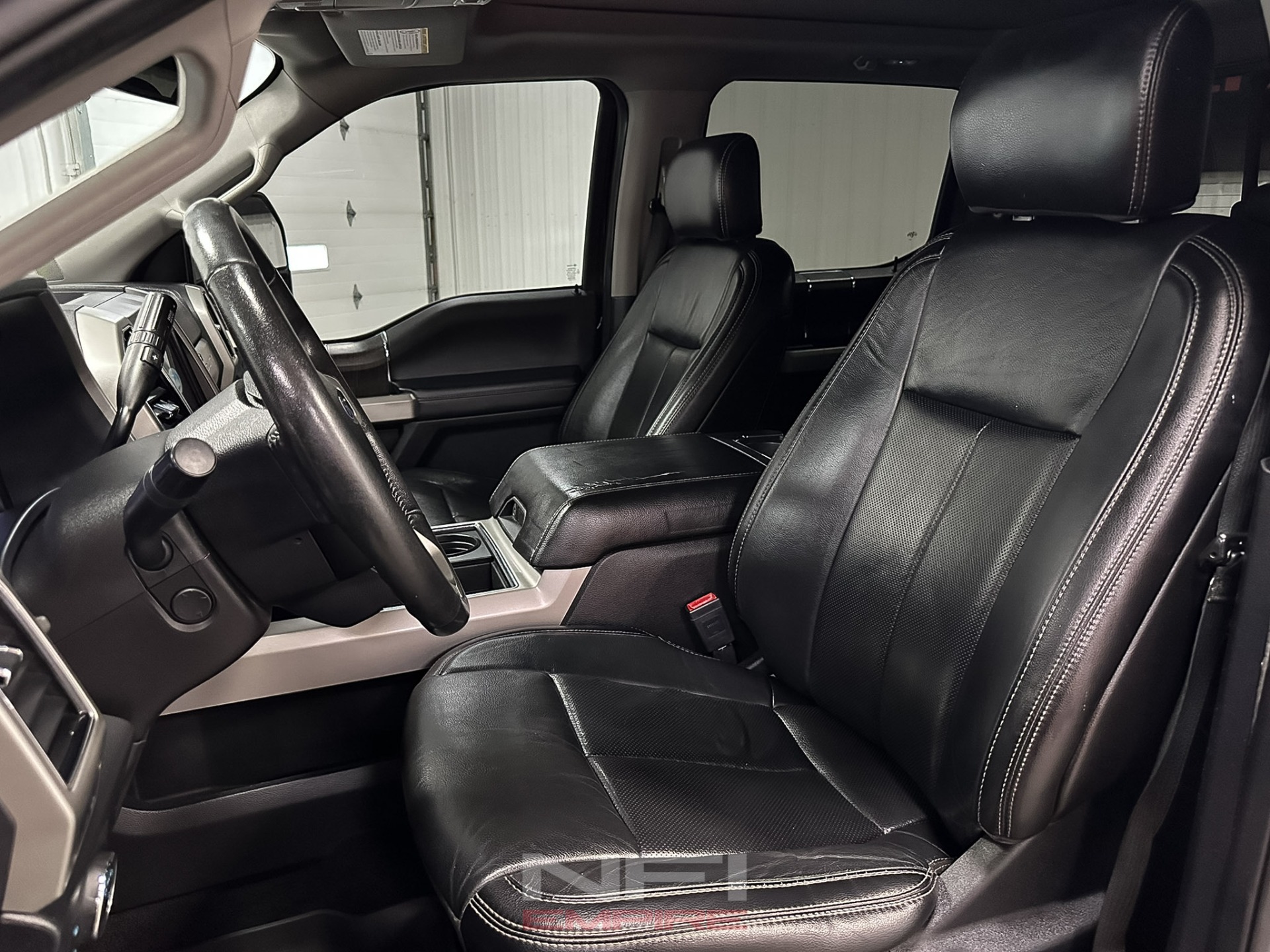2020 Ford F250 Super Duty Crew Cab 24
