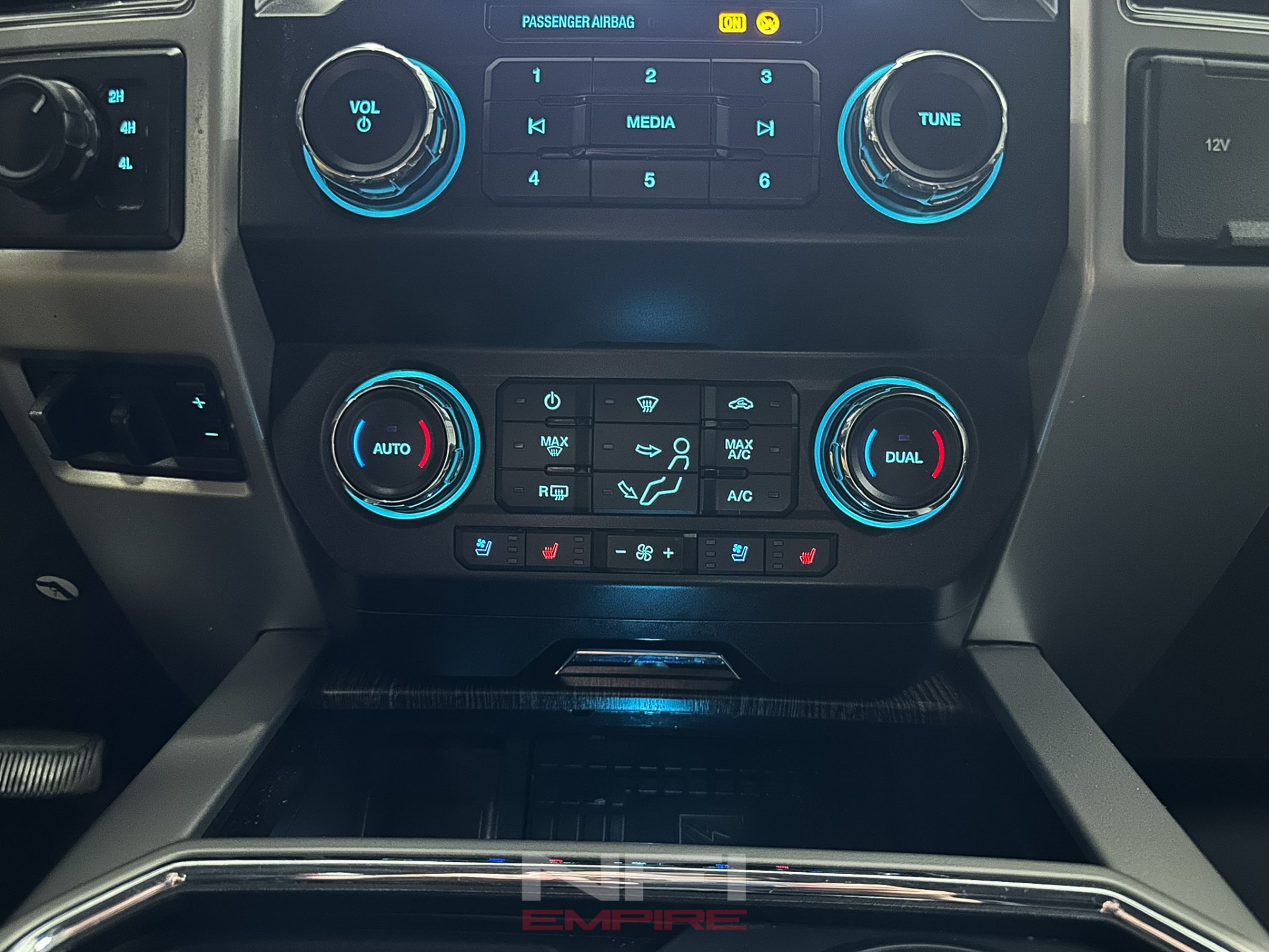 2020 Ford F250 Super Duty Crew Cab 30