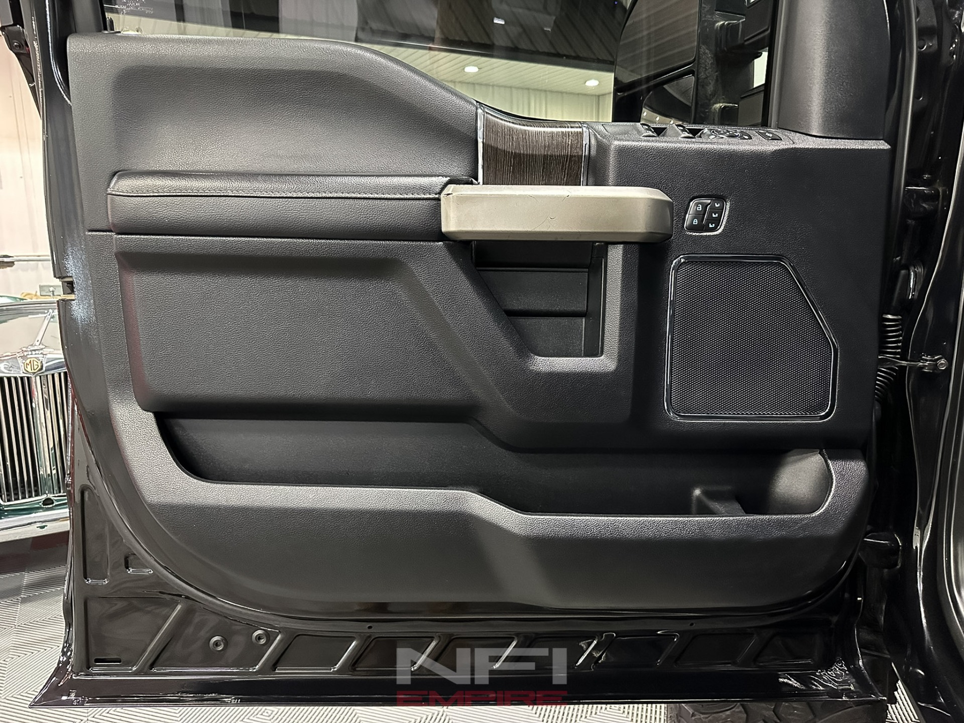 2020 Ford F250 Super Duty Crew Cab 36