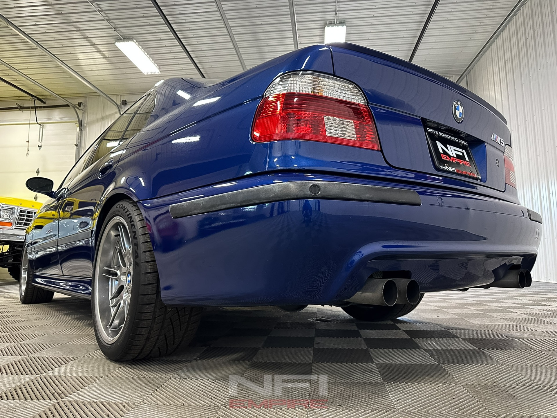 2002 BMW M5 21