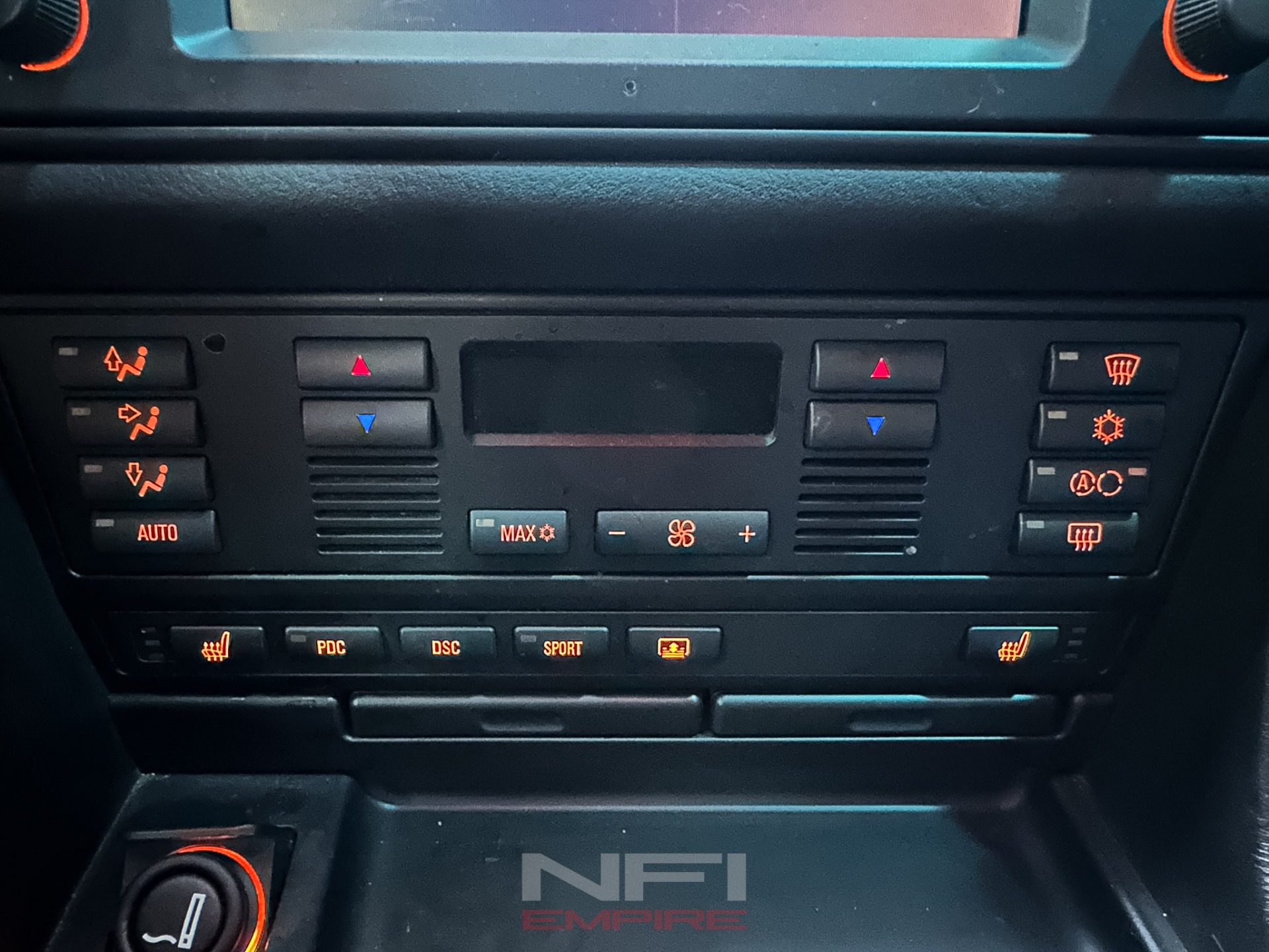 2002 BMW M5 28